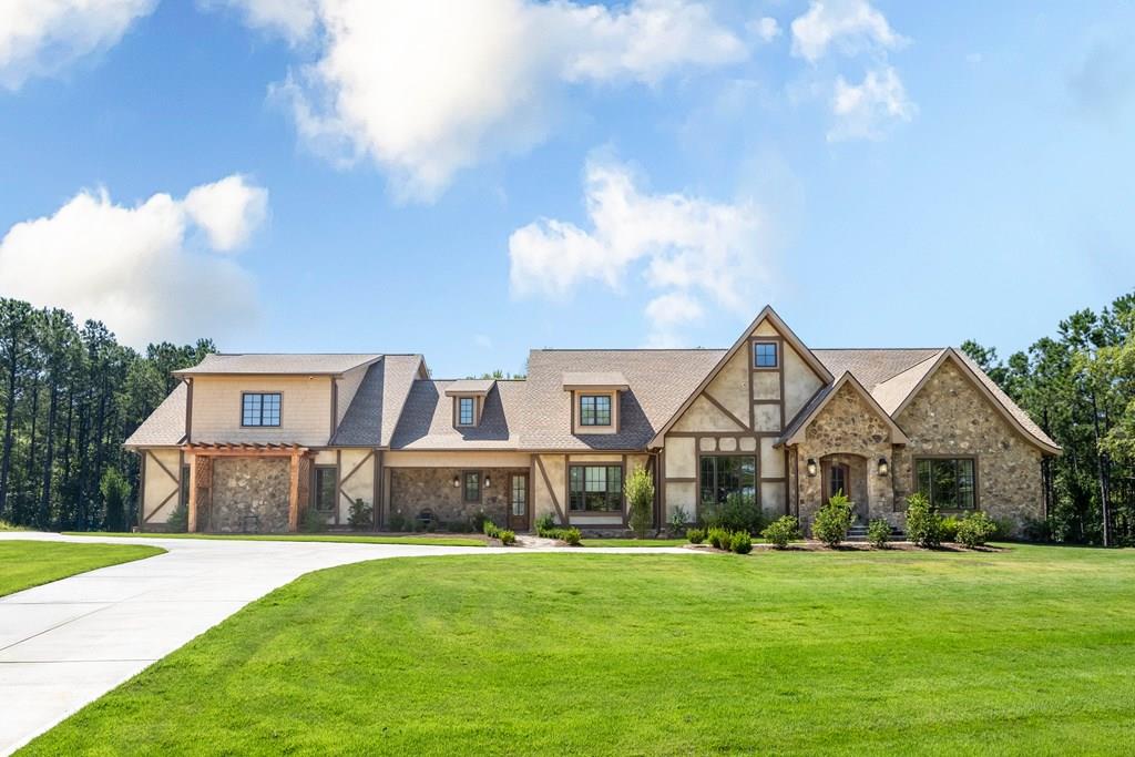 Columbus, Georgia, 31904, United States, 5 Bedrooms Bedrooms, ,5 BathroomsBathrooms,Residential,For Sale,1906061