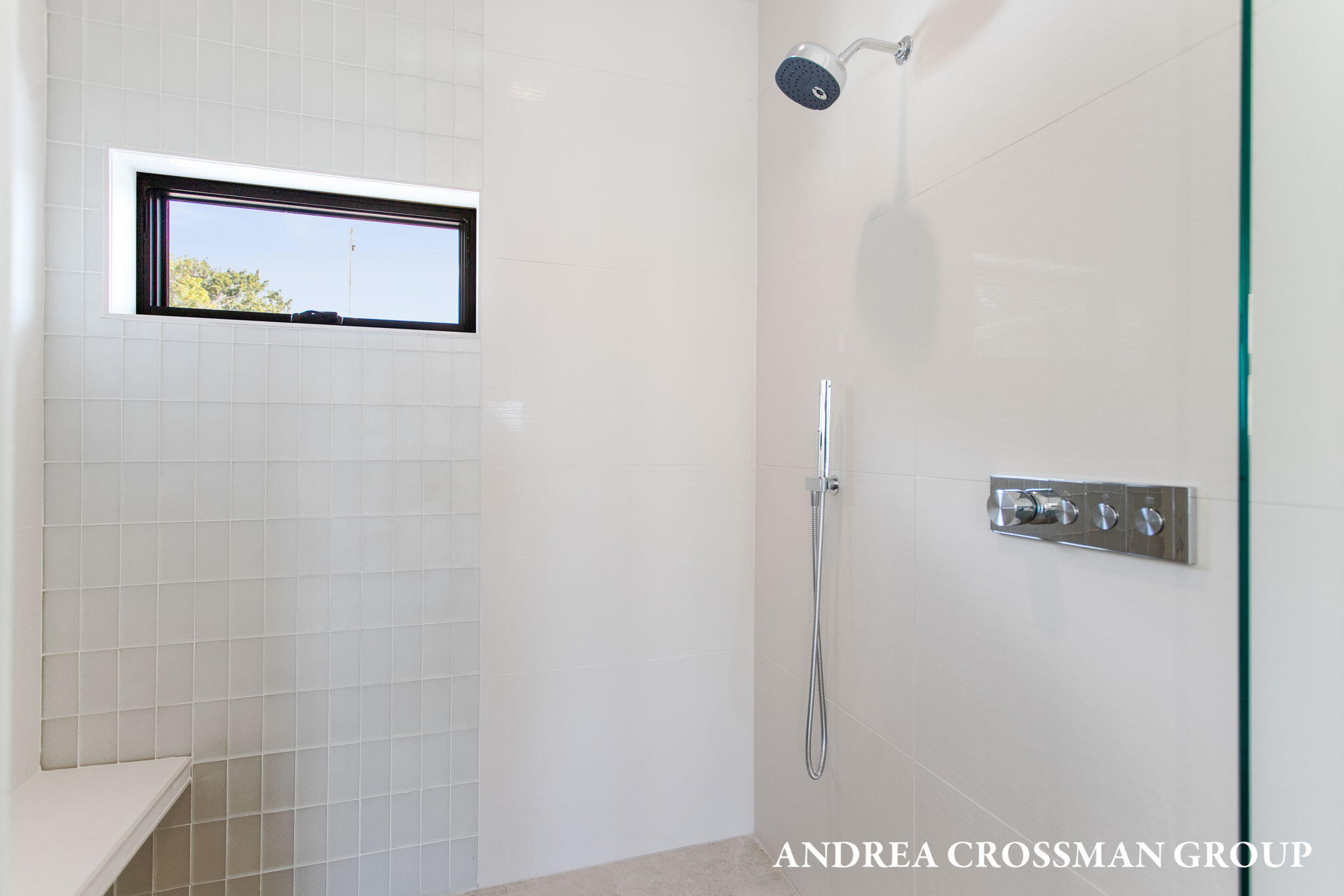 South Haven, Michigan, 49090, United States, 3 Bedrooms Bedrooms, ,3 BathroomsBathrooms,Residential,For Sale,1987512