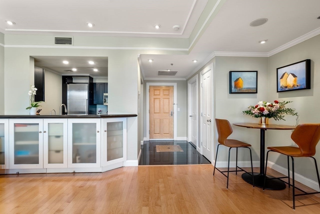 1597 Washington St Unit 606, Boston, Massachusetts, 02118, United States, 1 Bedroom Bedrooms, ,1 BathroomBathrooms,Residential,For Sale,1597 Washington St Unit 606,1481410