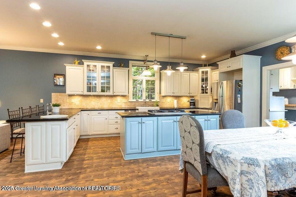 East Lansing, Michigan, 48823, United States, 6 Bedrooms Bedrooms, ,6 BathroomsBathrooms,Residential,For Sale,1992121