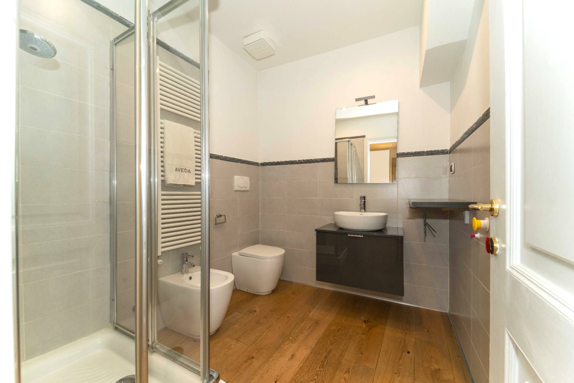 Torino, Torino, 10100, IT, 3 Bedrooms Bedrooms, ,4 BathroomsBathrooms,Residential,For Sale,1989307