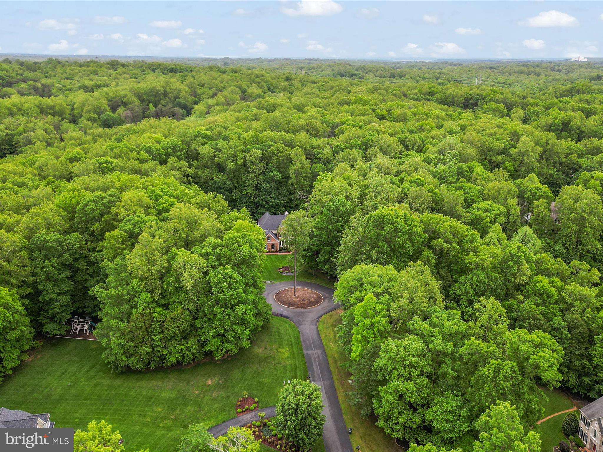 Fairfax Station, Virginia, 22039, United States, 5 Bedrooms Bedrooms, ,6 BathroomsBathrooms,Residential,For Sale,1810572