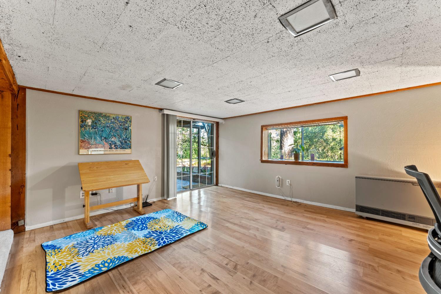 Colfax, California, 95713, United States, 3 Bedrooms Bedrooms, ,2 BathroomsBathrooms,Residential,For Sale,1940988