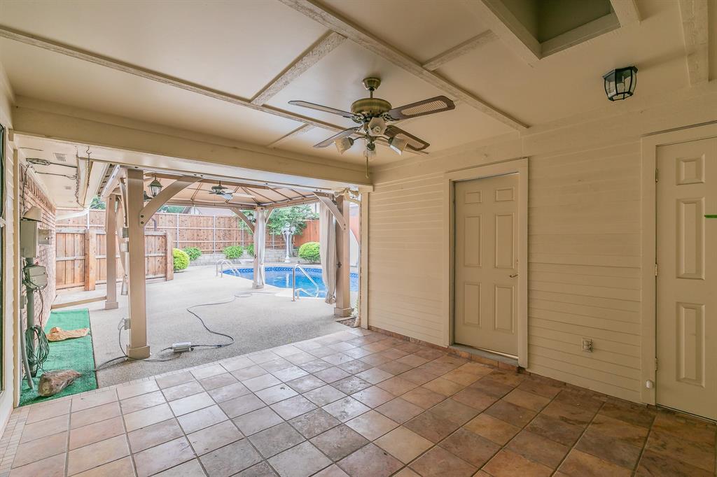 Bedford, Texas, 76021, United States, 3 Bedrooms Bedrooms, ,2 BathroomsBathrooms,Residential,For Sale,1942706