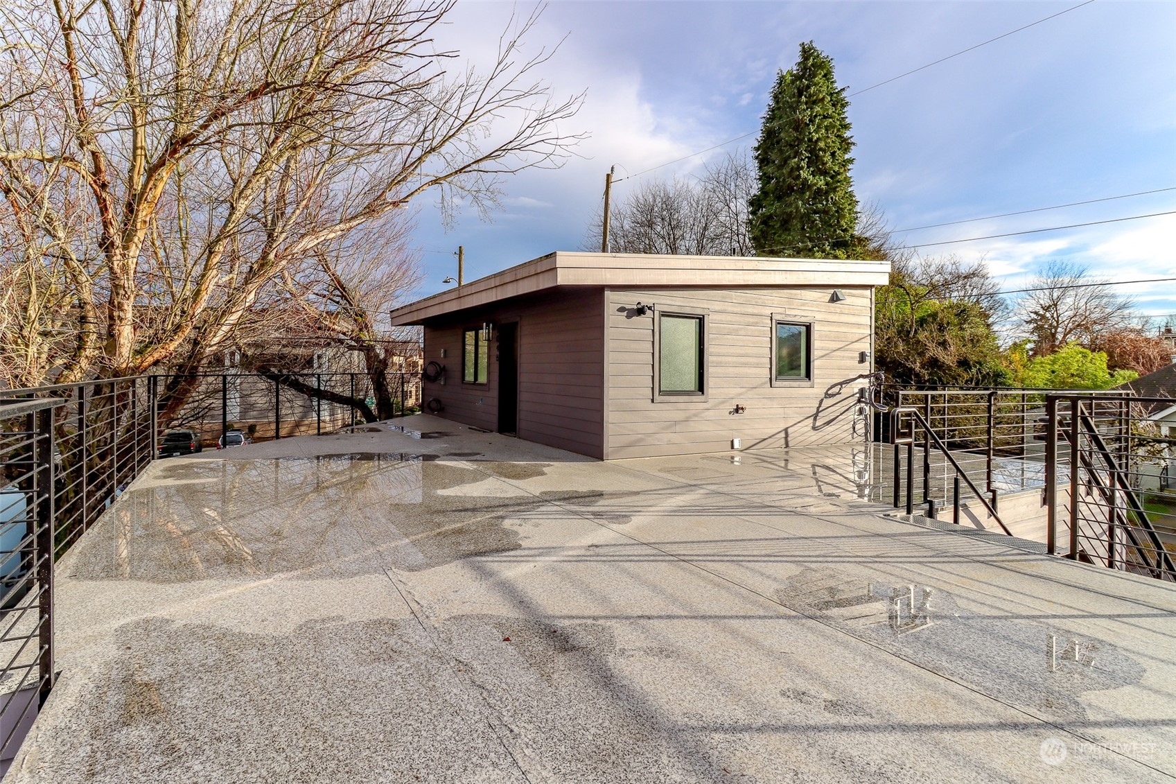 Seattle, Washington, 98108, United States, ,Residential,For Sale,1824067