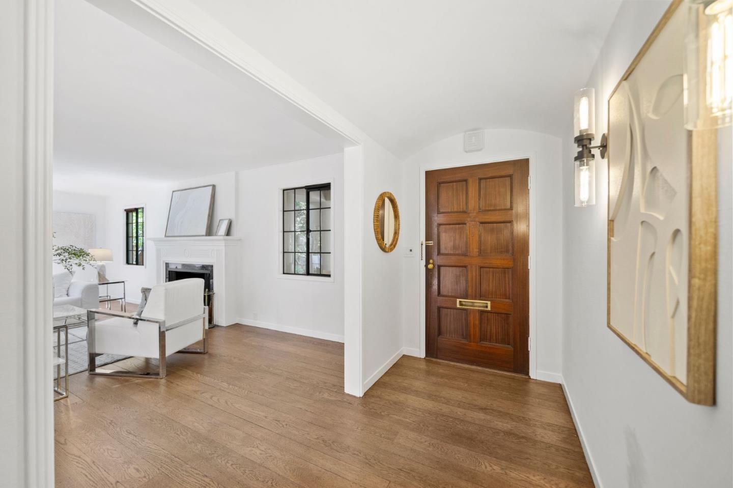 Palo Alto, California, 94301, United States, 4 Bedrooms Bedrooms, ,4 BathroomsBathrooms,Residential,For Sale,1837921