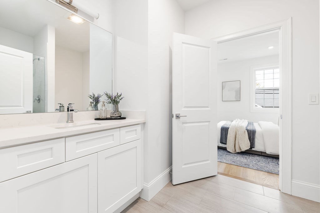 Marlborough, Massachusetts, 01752, United States, 2 Bedrooms Bedrooms, ,2 BathroomsBathrooms,Residential,For Sale,1973002