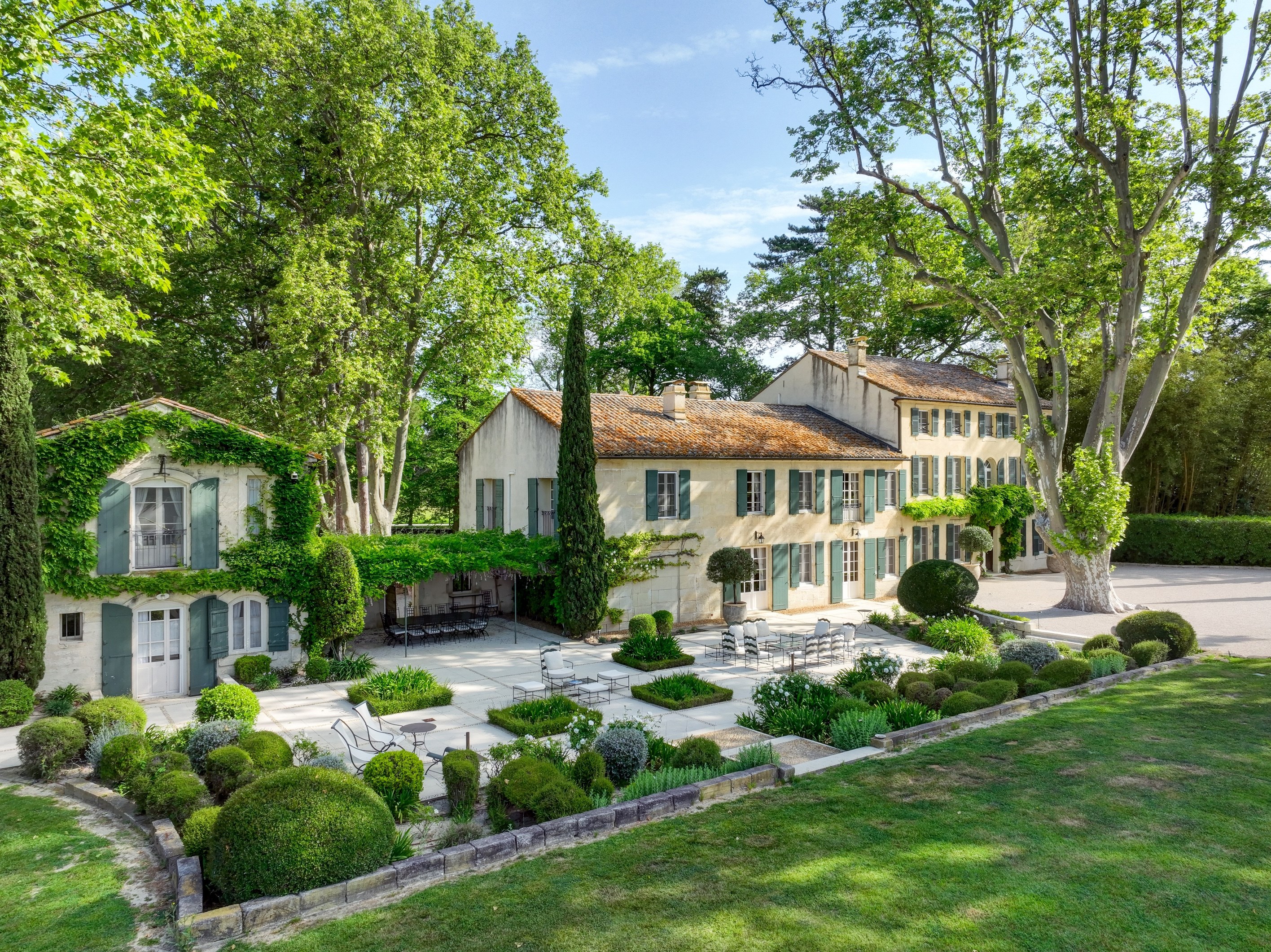  Exceptional family estate in Saint-Rémy-de-Provence - 物件實景