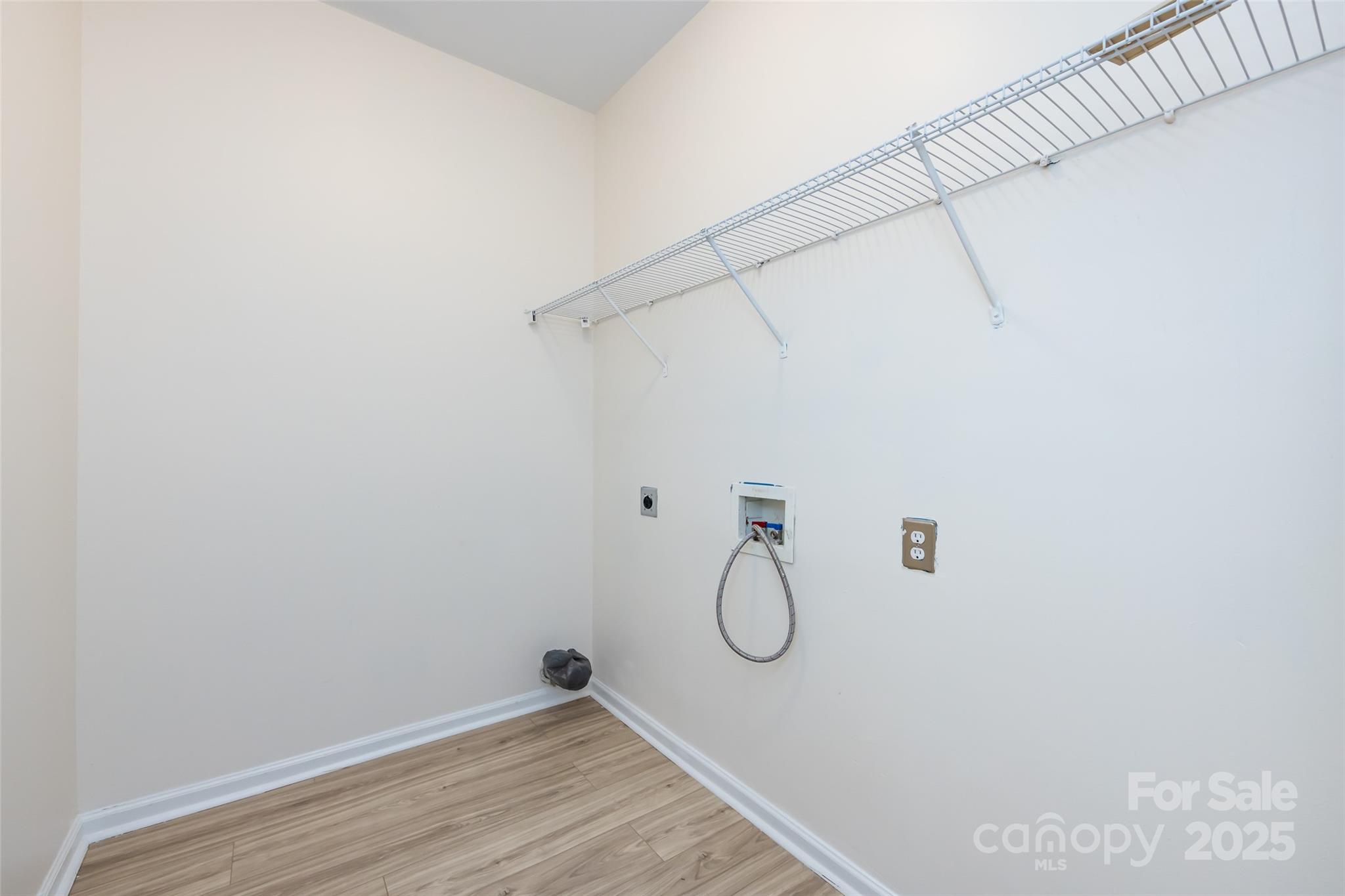 Charlotte, North Carolina, 28262, United States, 4 Bedrooms Bedrooms, ,4 BathroomsBathrooms,Residential,For Sale,2001686