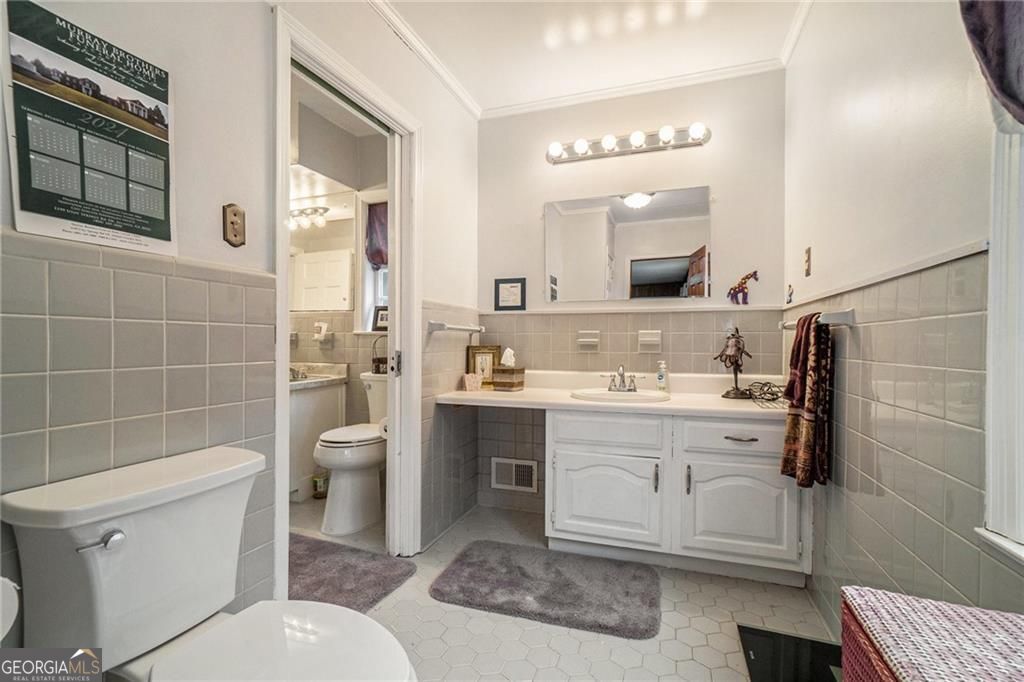 Atlanta, Georgia, 30311, United States, 5 Bedrooms Bedrooms, ,5 BathroomsBathrooms,Residential,For Sale,1909113