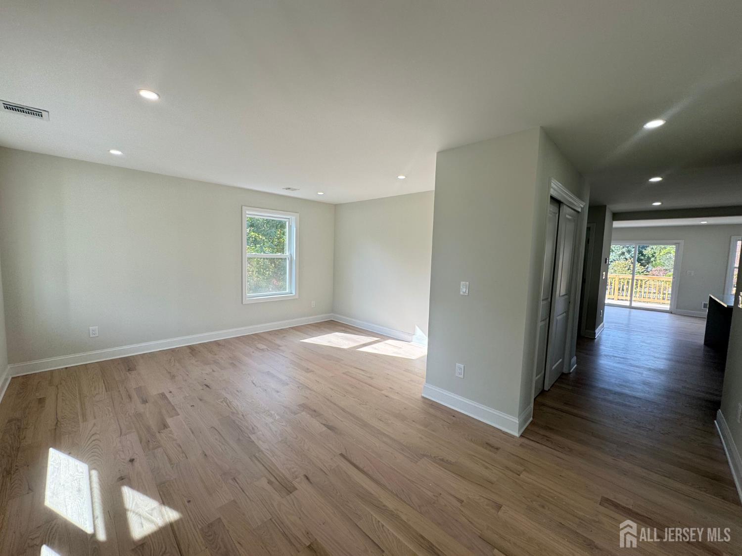 Sayreville, New Jersey, 08857, United States, 4 Bedrooms Bedrooms, ,3 BathroomsBathrooms,Residential,For Sale,1981963