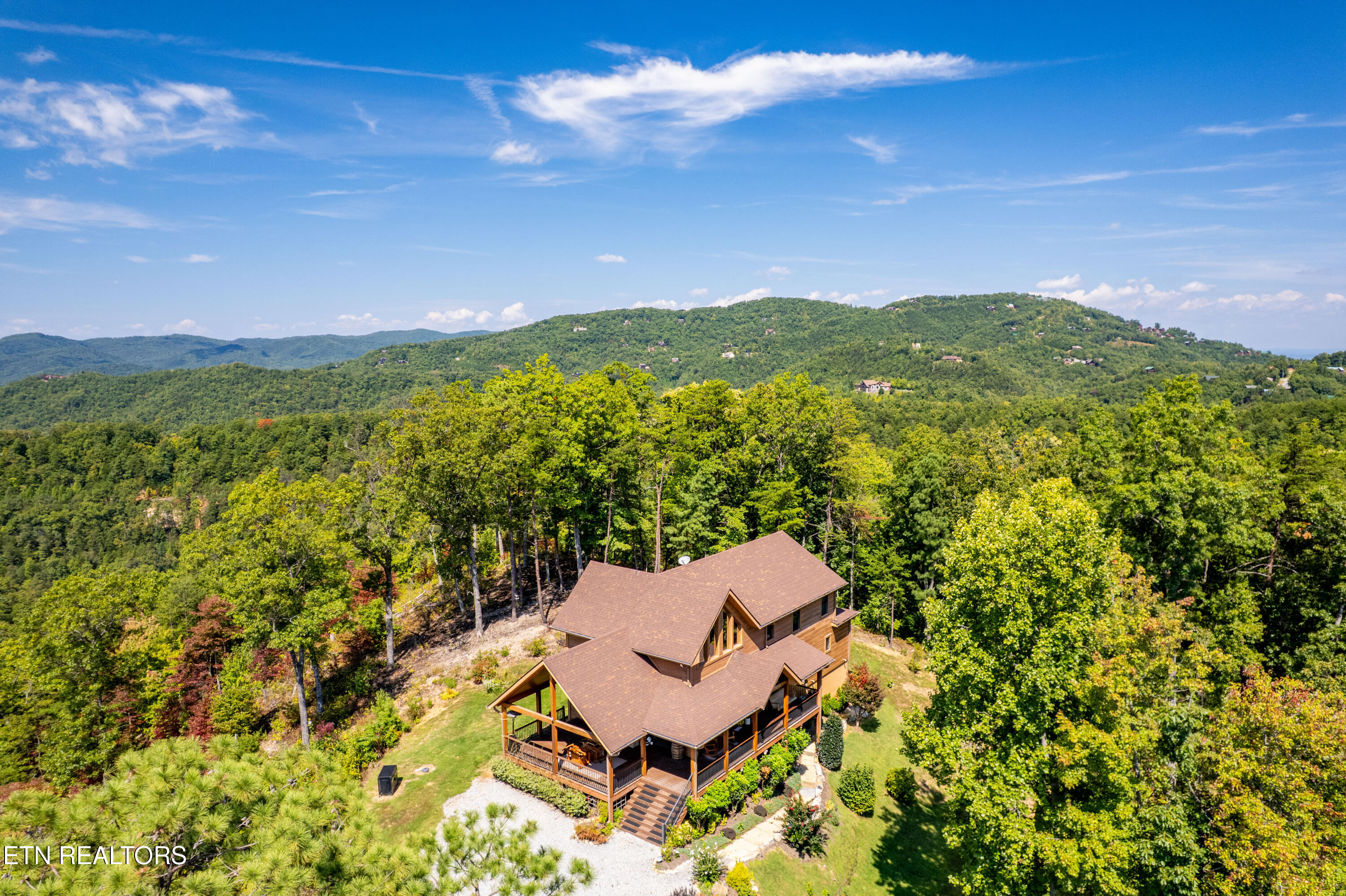 Sevierville, Tennessee, 37862, United States, 3 Bedrooms Bedrooms, ,3 BathroomsBathrooms,Residential,For Sale,1979377