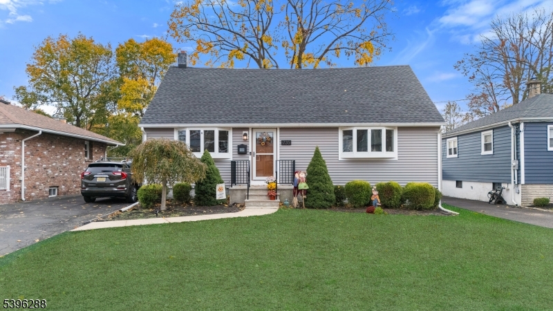 Dunellen Boro, New Jersey, 08812, United States, 5 Bedrooms Bedrooms, ,2 BathroomsBathrooms,Residential,For Sale,1989398