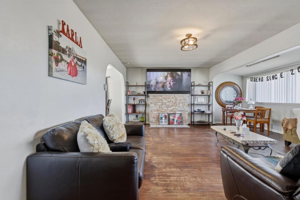 Seaside, California, 93955, United States, 3 Bedrooms Bedrooms, ,1 BathroomBathrooms,Residential,For Sale,2048589