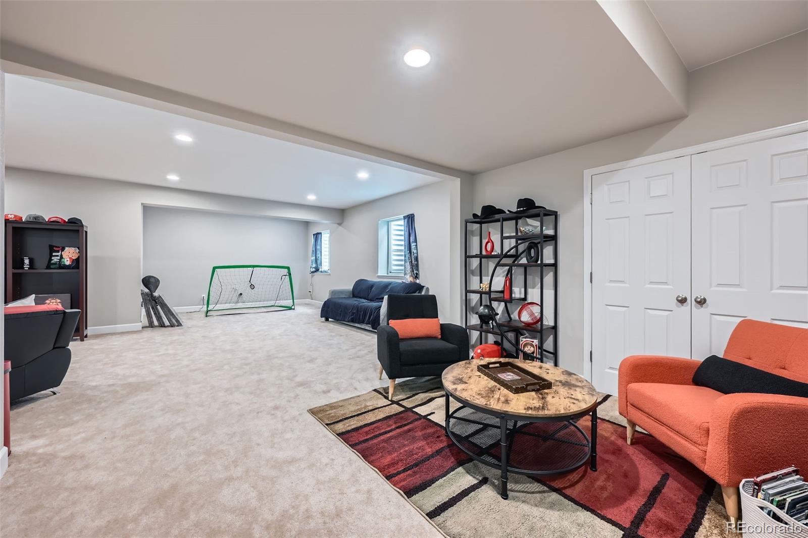 Aurora, Colorado, 80019, United States, 4 Bedrooms Bedrooms, ,3 BathroomsBathrooms,Residential,For Sale,1731367
