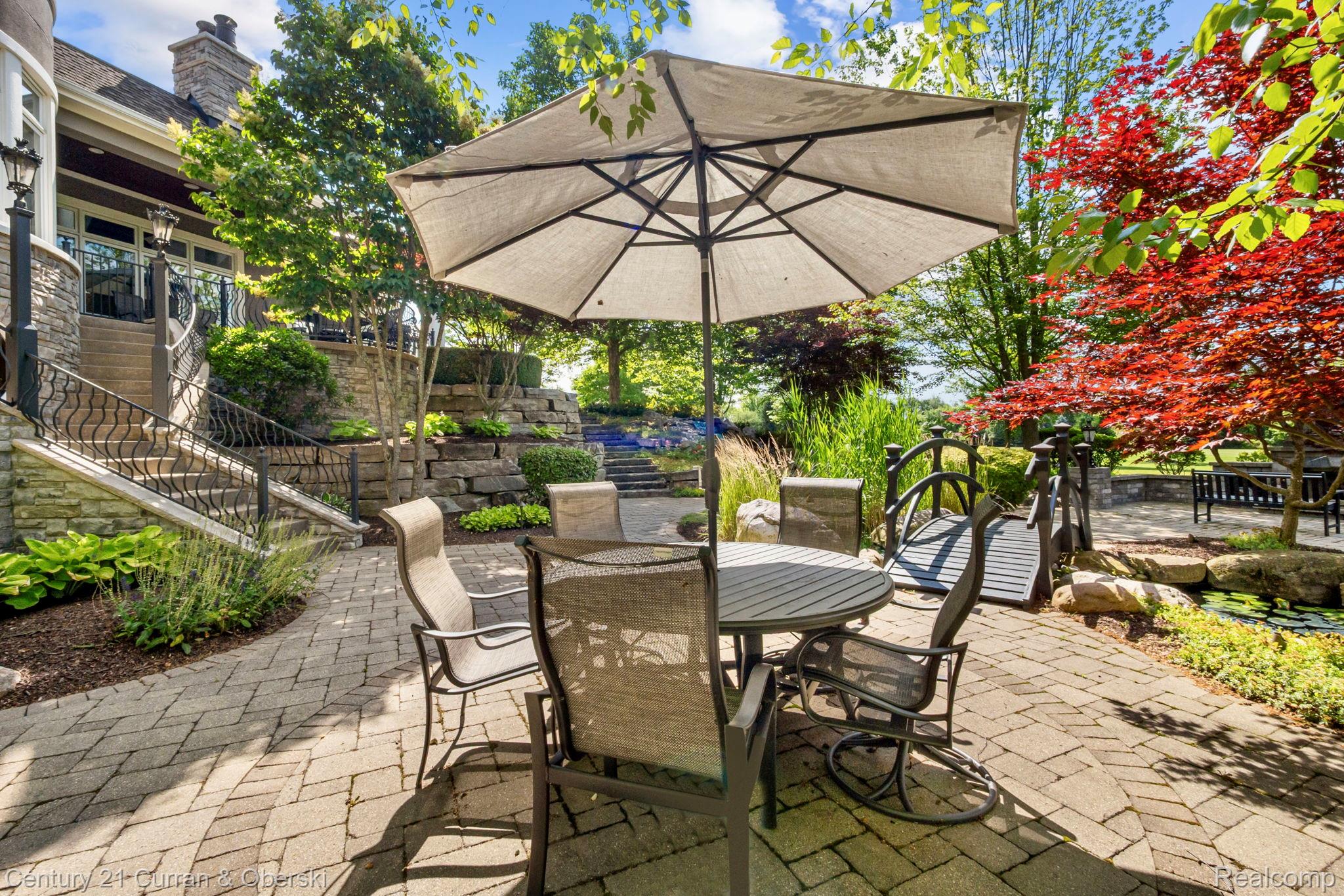 South Lyon, Michigan, 48178, United States, 6 Bedrooms Bedrooms, ,8 BathroomsBathrooms,Residential,For Sale,1914337