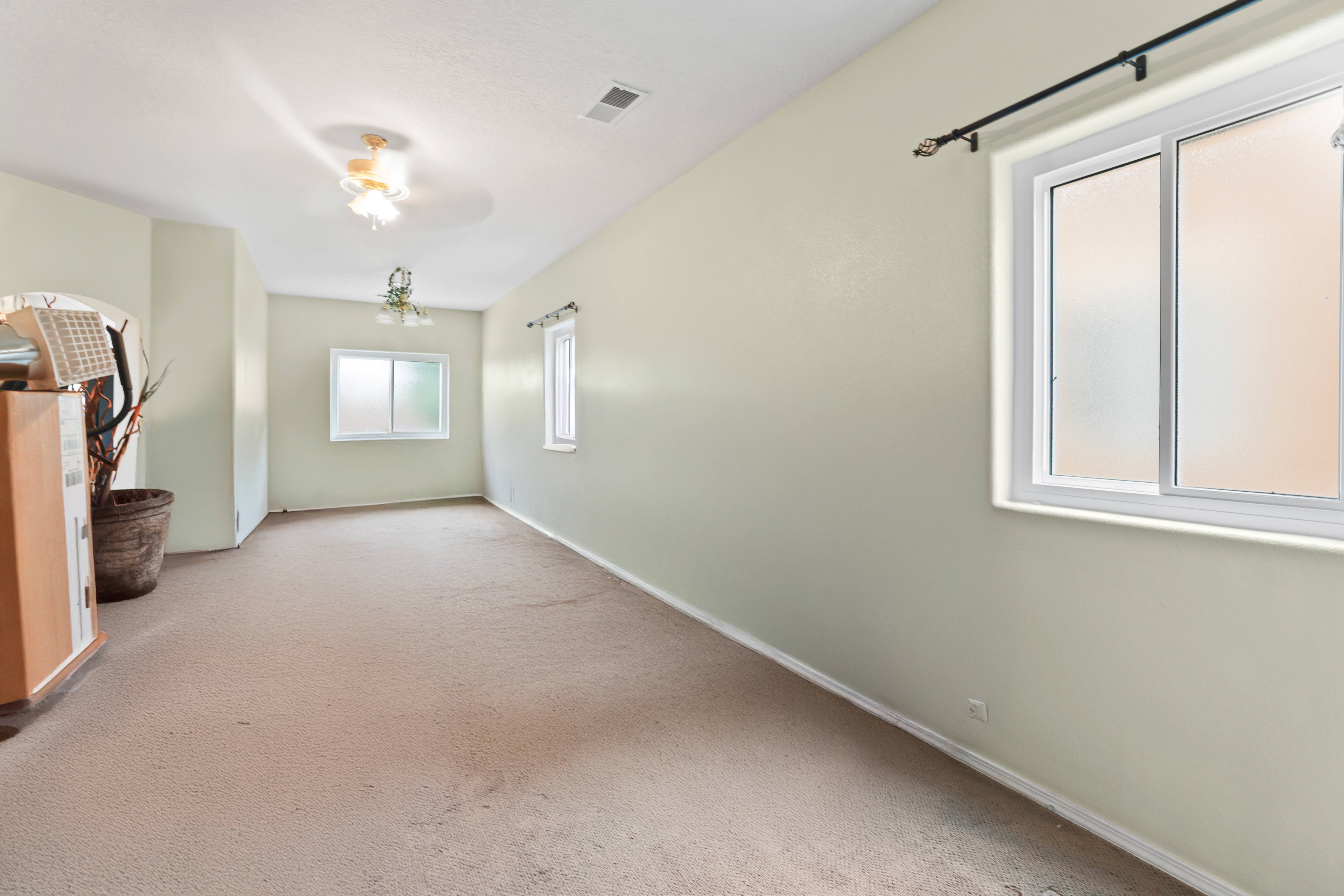 Santa Fe, New Mexico, 87508, United States, 5 Bedrooms Bedrooms, ,3 BathroomsBathrooms,Residential,For Sale,1977454