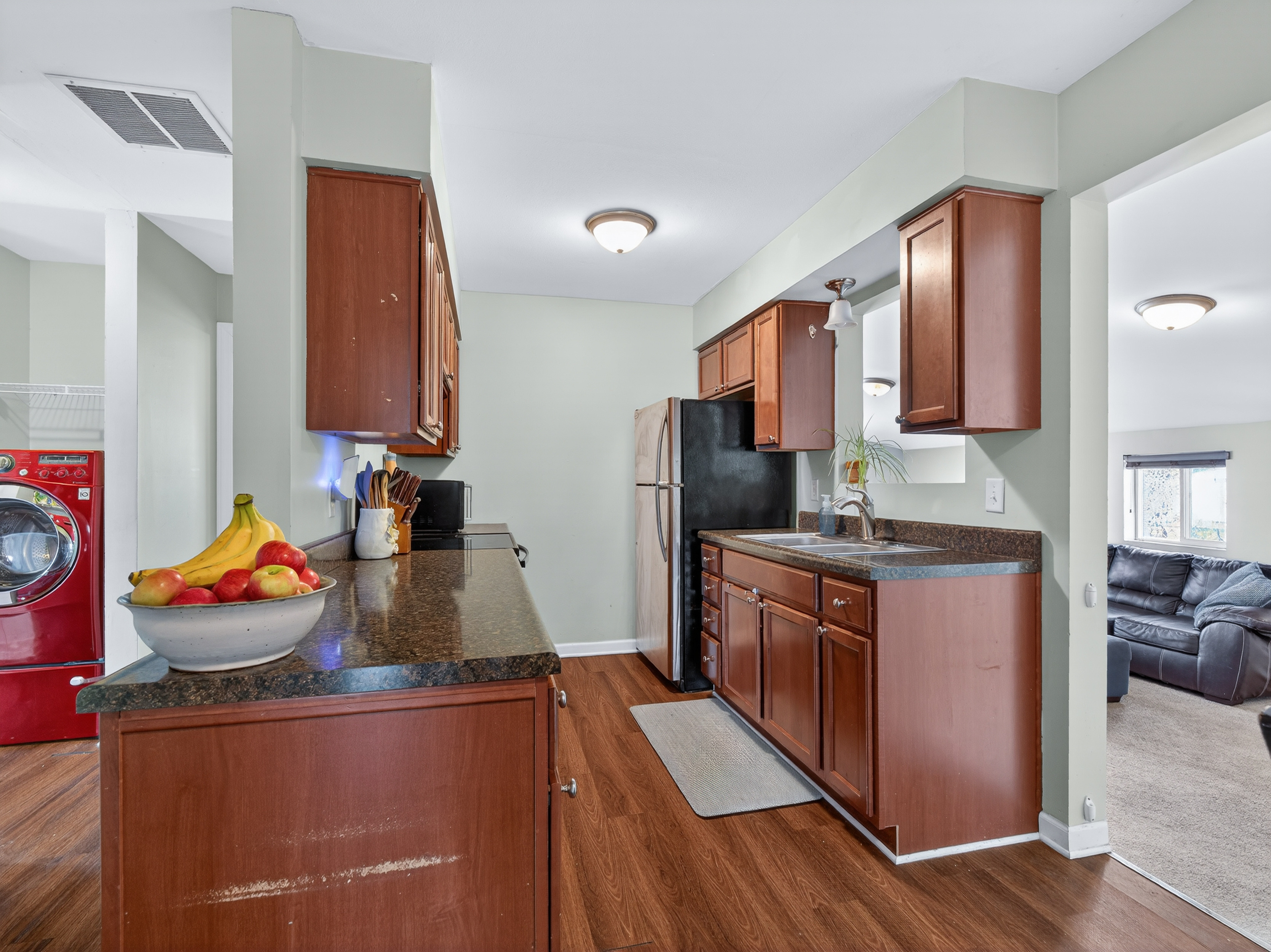  Unique Ranch on Large Lot - 物件實景