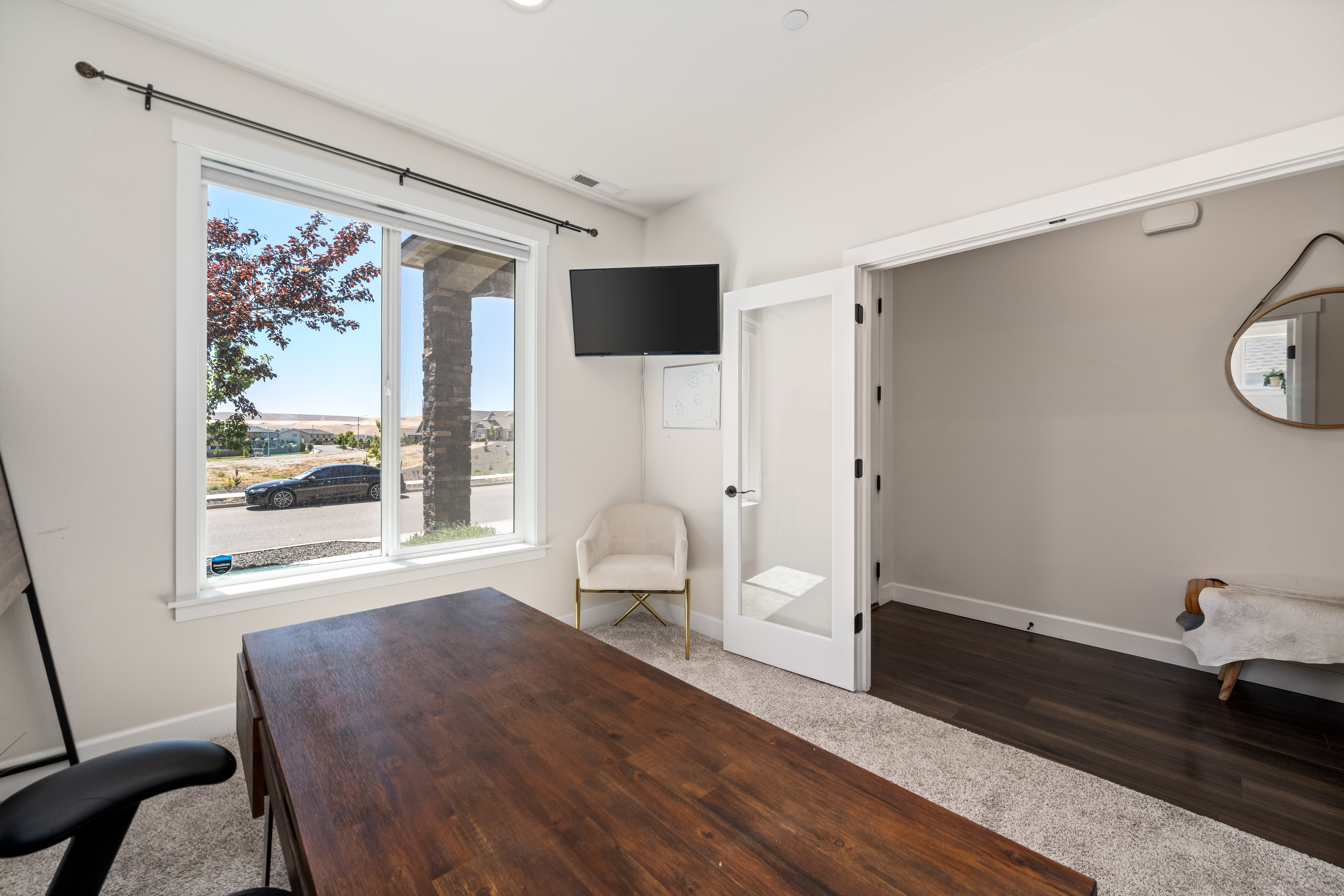  Immaculate Home Private Back yard, Bonus Room - 物件實景