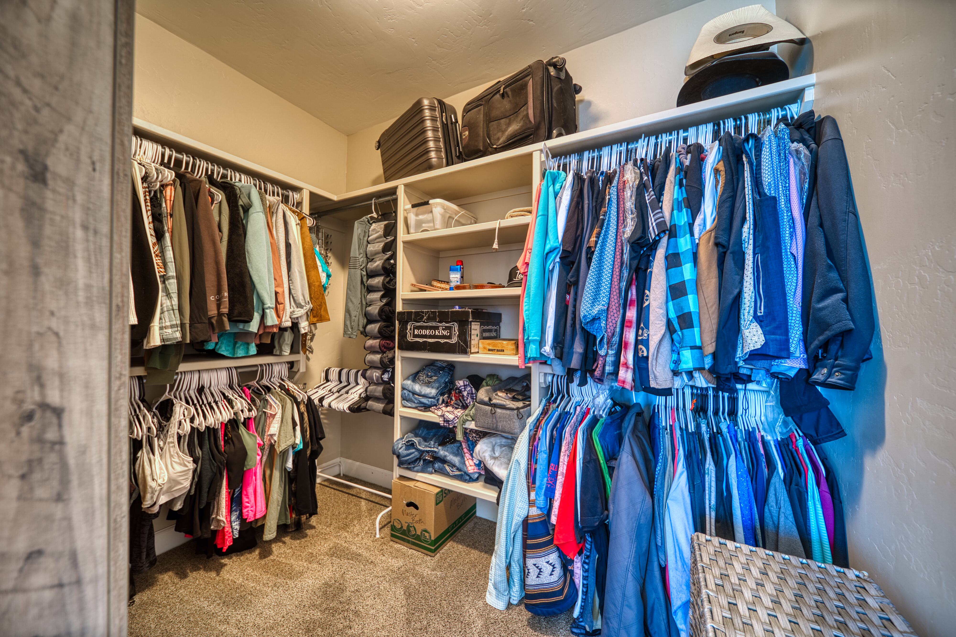 Carlsbad, New Mexico, 88220, United States, 4 Bedrooms Bedrooms, ,3 BathroomsBathrooms,Residential,For Sale,1975049