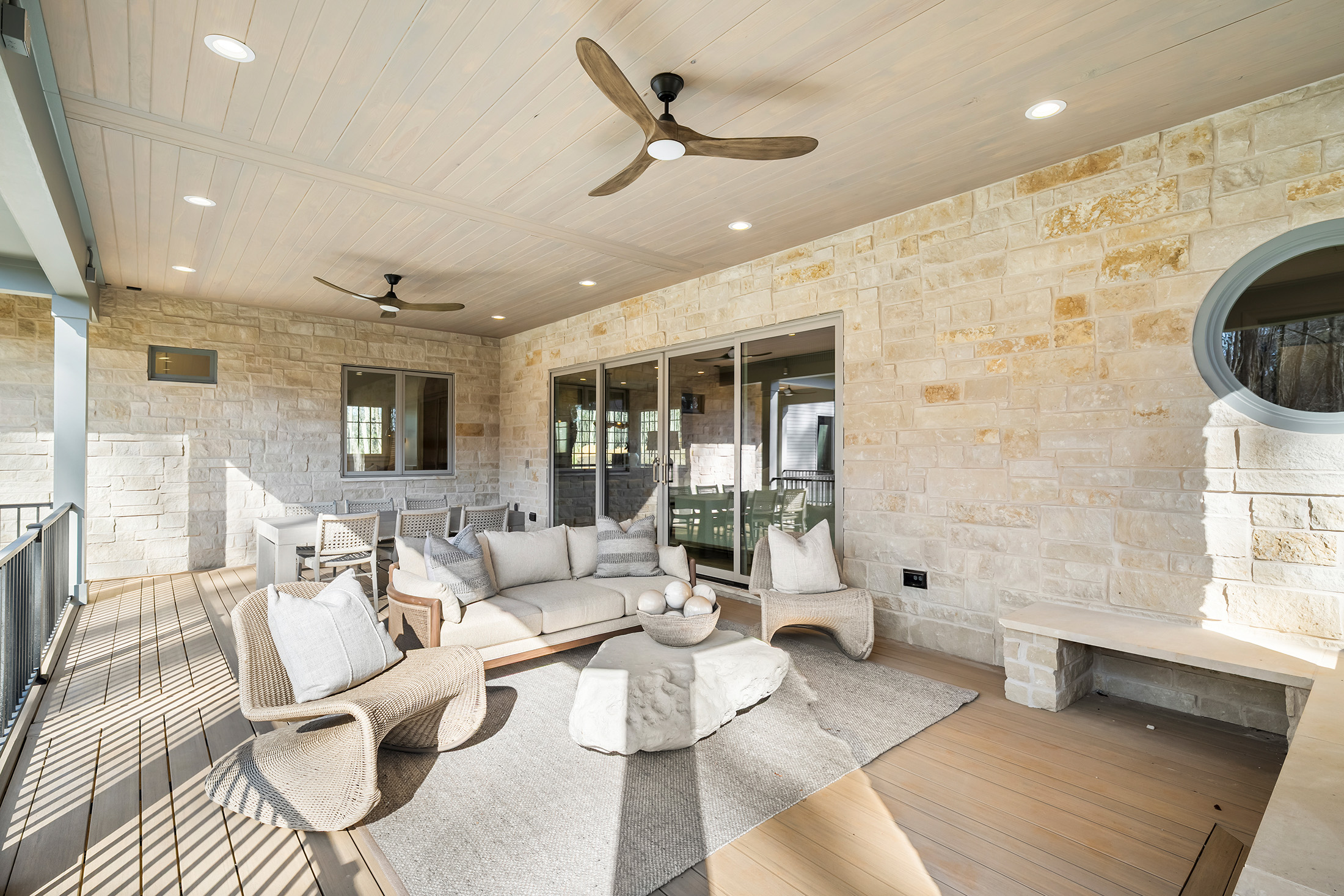  Timeless Craftsmanship in Gated Estate on Over Two Private Acres - 物件實景