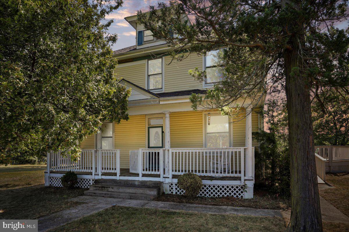 Fairview Dr, Berkeley Springs, WV 25411