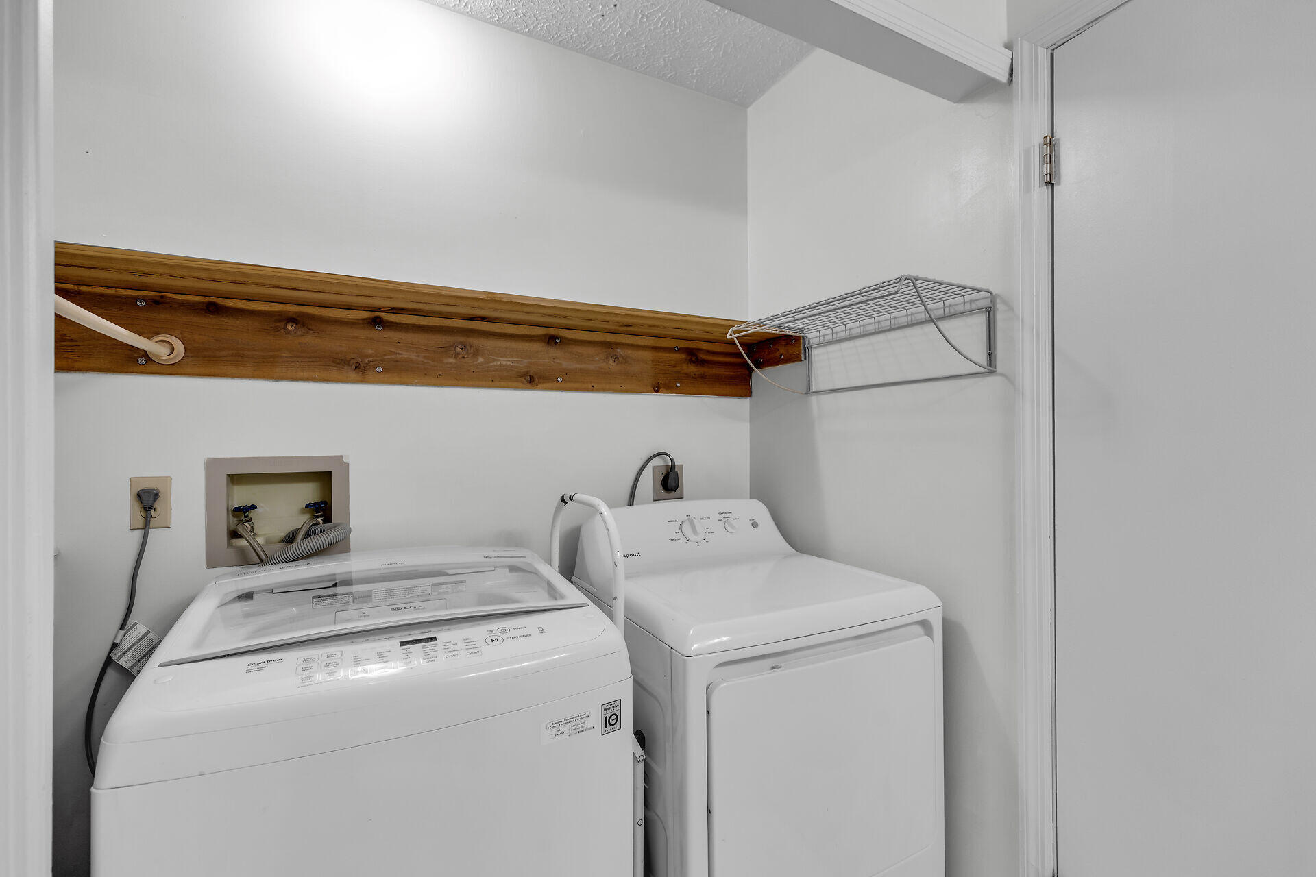 MARATHON, Florida, 33050, United States, 2 Bedrooms Bedrooms, ,2 BathroomsBathrooms,Residential,For Sale,1707651