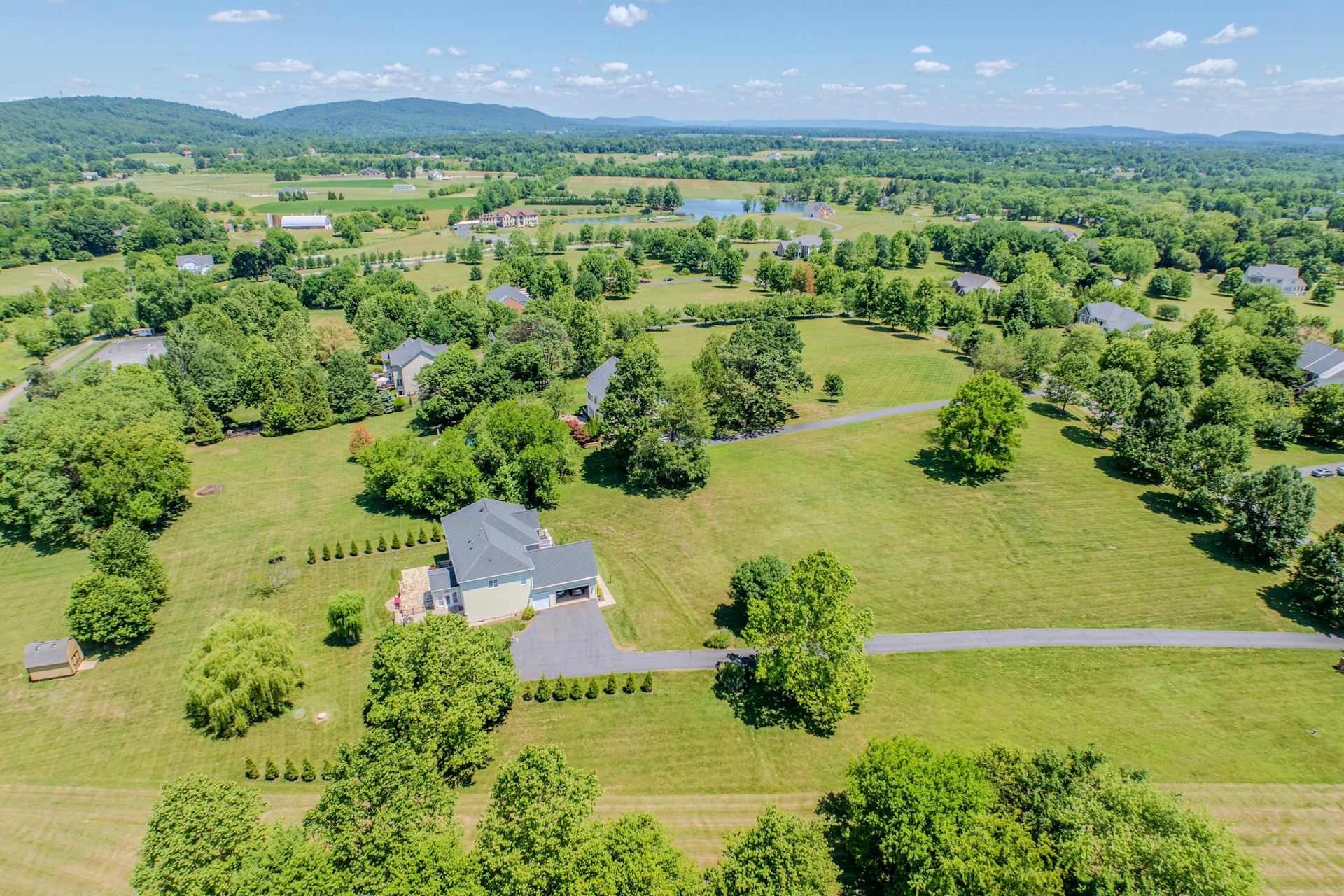  16619 Chestnut Overlook Drive, Purcellville, VA 20132 - 物件實景
