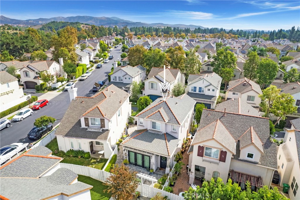 Irvine, California, 92620, United States, 2 Bedrooms Bedrooms, ,3 BathroomsBathrooms,Residential,For Sale,2001846