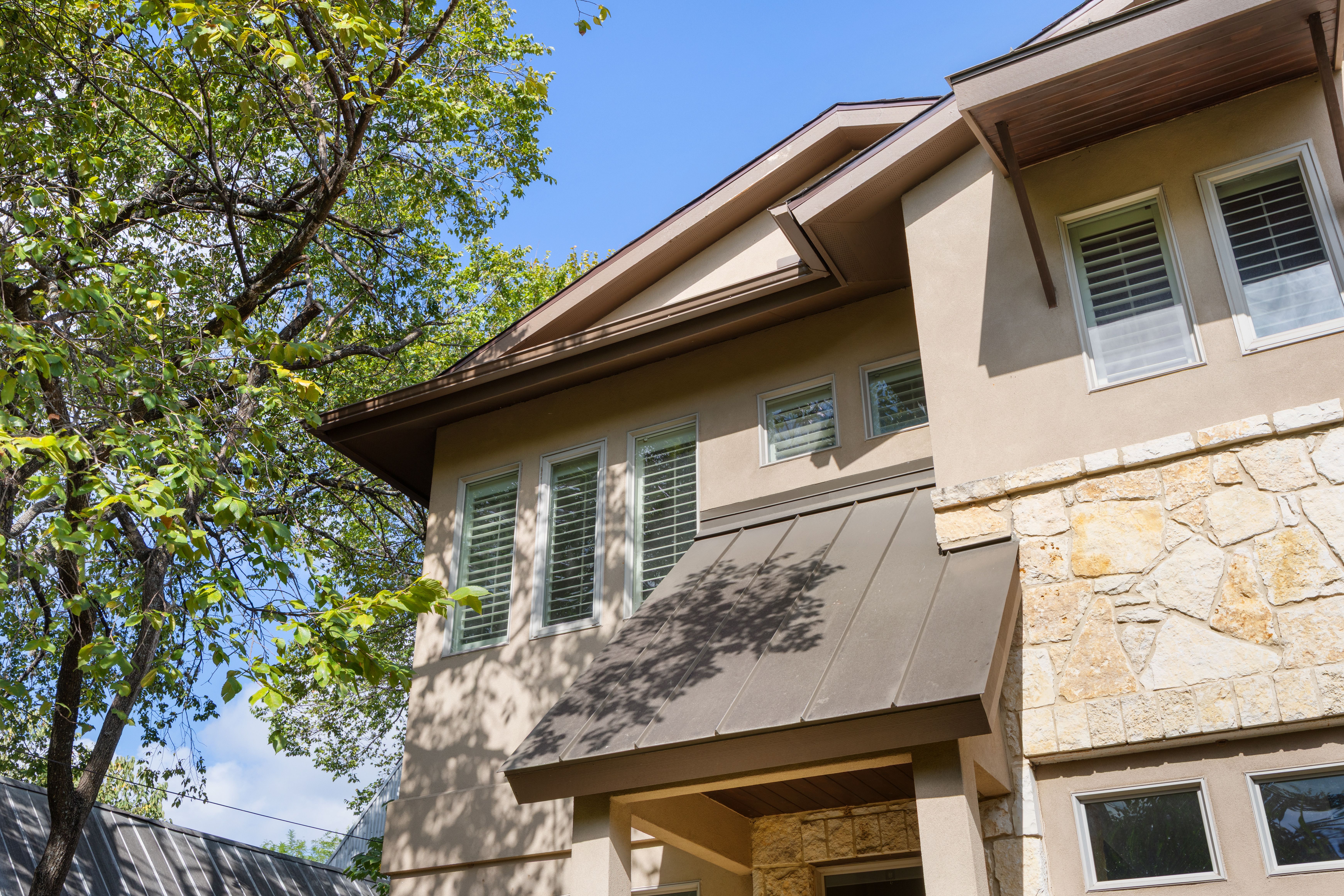  Refined Barton Hills Living  Private Garage  Exceptional 78704 Location - 物件實景