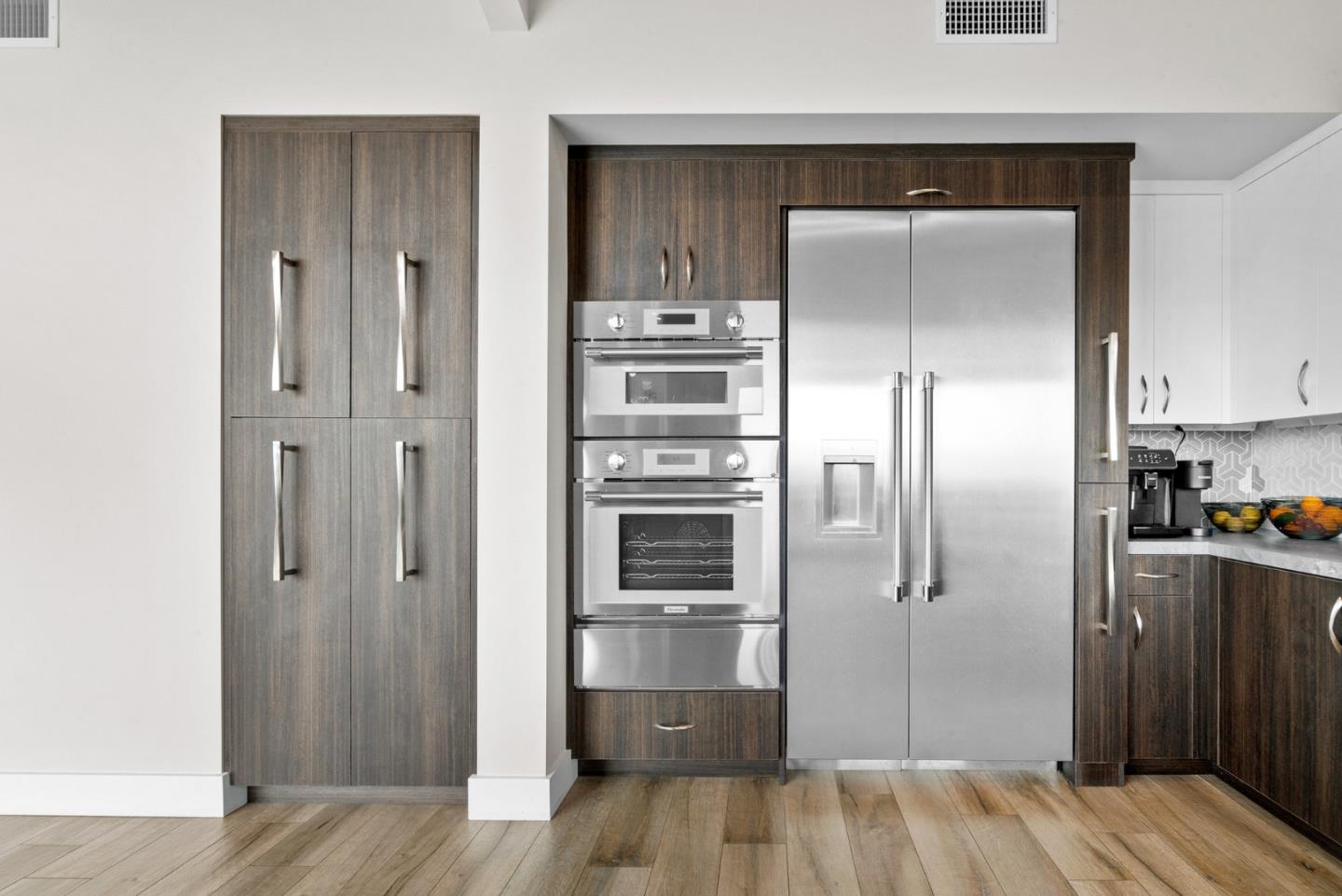 Los Gatos, California, 95030, United States, 5 Bedrooms Bedrooms, ,6 BathroomsBathrooms,Residential,For Sale,1997013