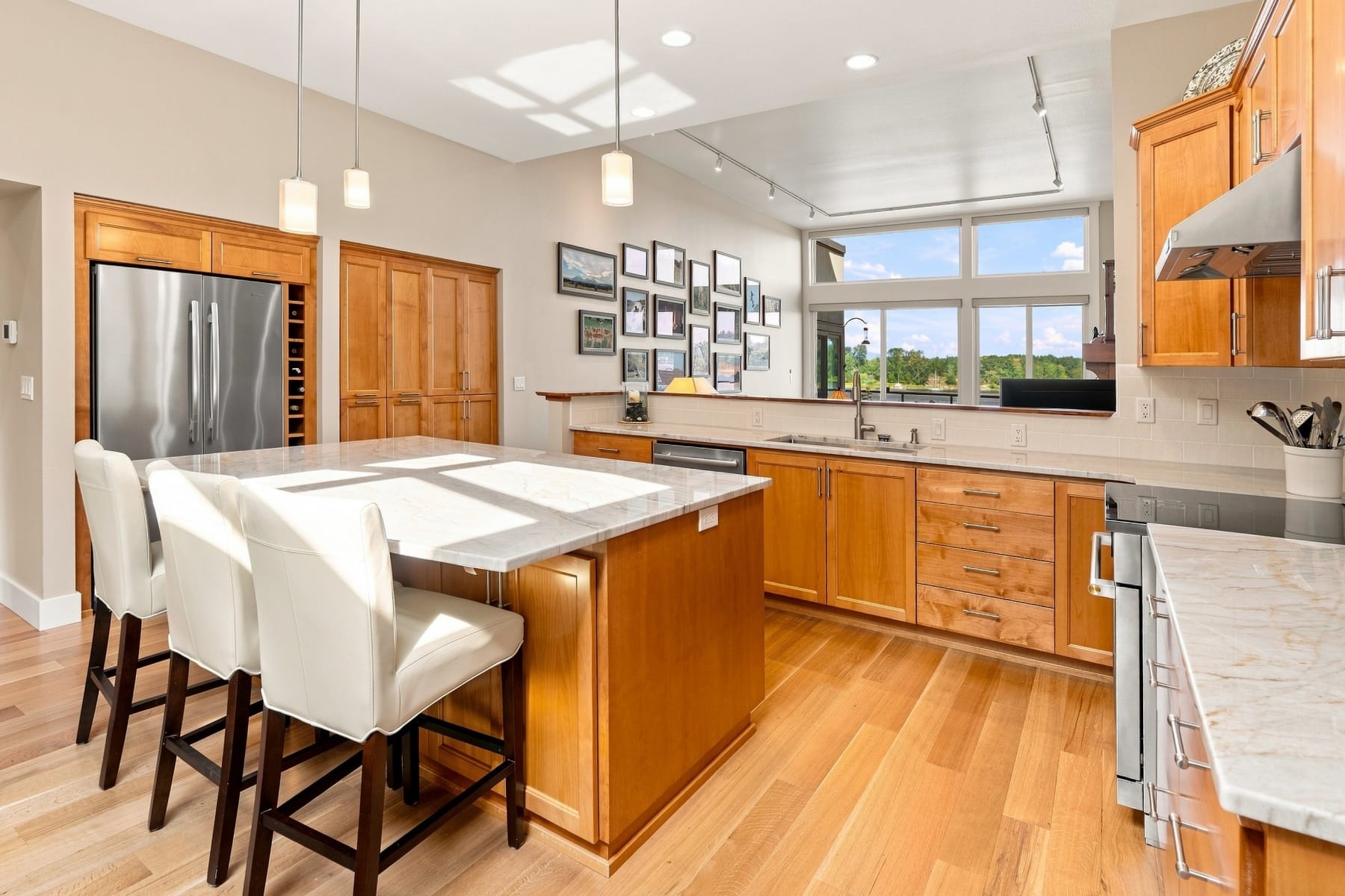  6118 S RIVERPOINT LN Portland, OR 97239 - 物件實景