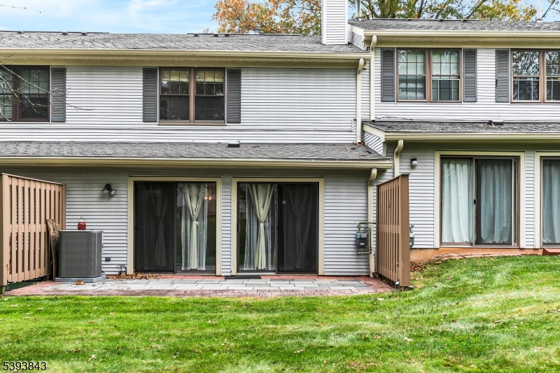 Bernards Twp., New Jersey, 07920, United States, 2 Bedrooms Bedrooms, ,3 BathroomsBathrooms,Residential,For Sale,1972655