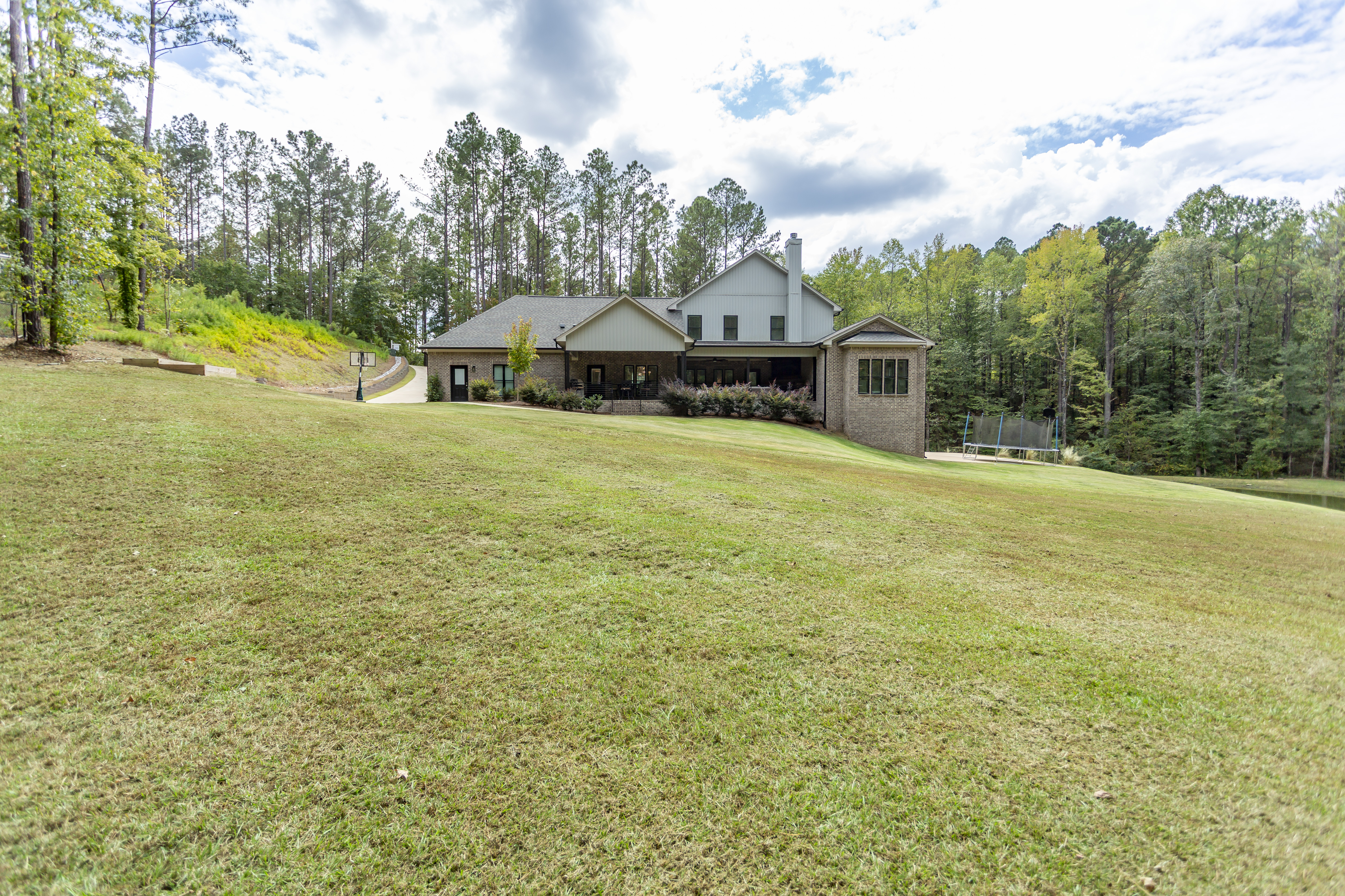 Helena, Alabama, 35080, United States, 5 Bedrooms Bedrooms, ,5 BathroomsBathrooms,Residential,For Sale,1979427