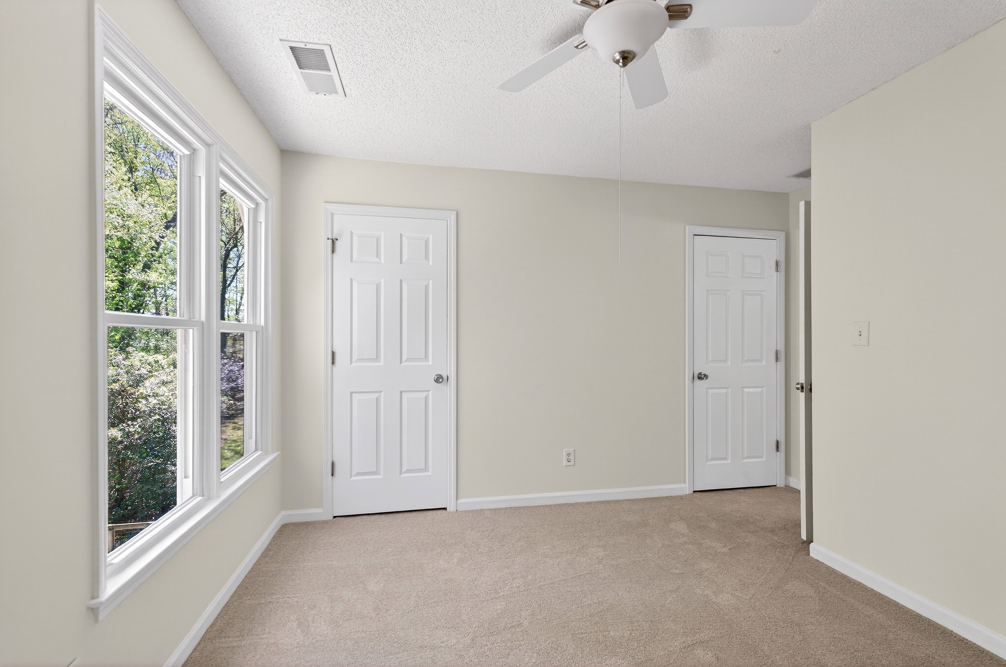  Rare Combination of Privacy, Convenience, and Value: Don’t Miss This Opportunity - 物件實景