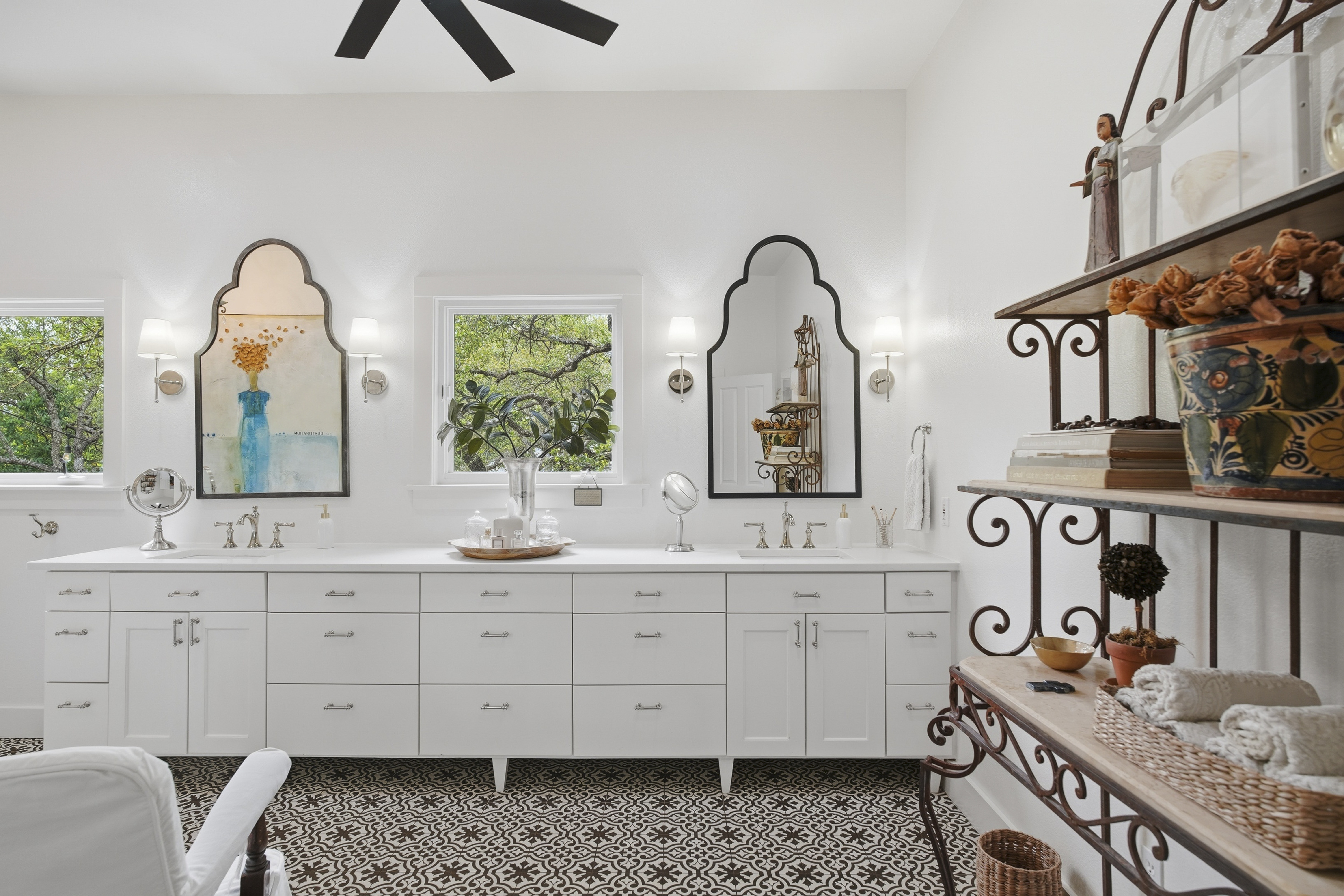  Custom-Designed Home on a 1-Acre - 物件實景