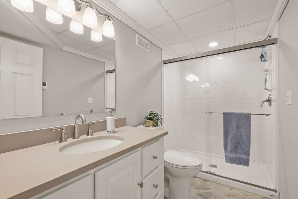 Plymouth, Massachusetts, 02360, United States, 4 Bedrooms Bedrooms, ,5 BathroomsBathrooms,Residential,For Sale,2040614