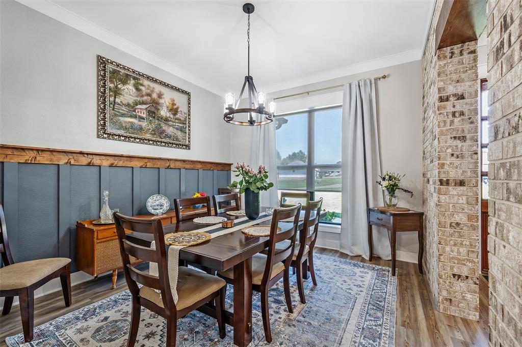 Mineola, Texas, 75773, United States, 3 Bedrooms Bedrooms, ,3 BathroomsBathrooms,Residential,For Sale,1947145