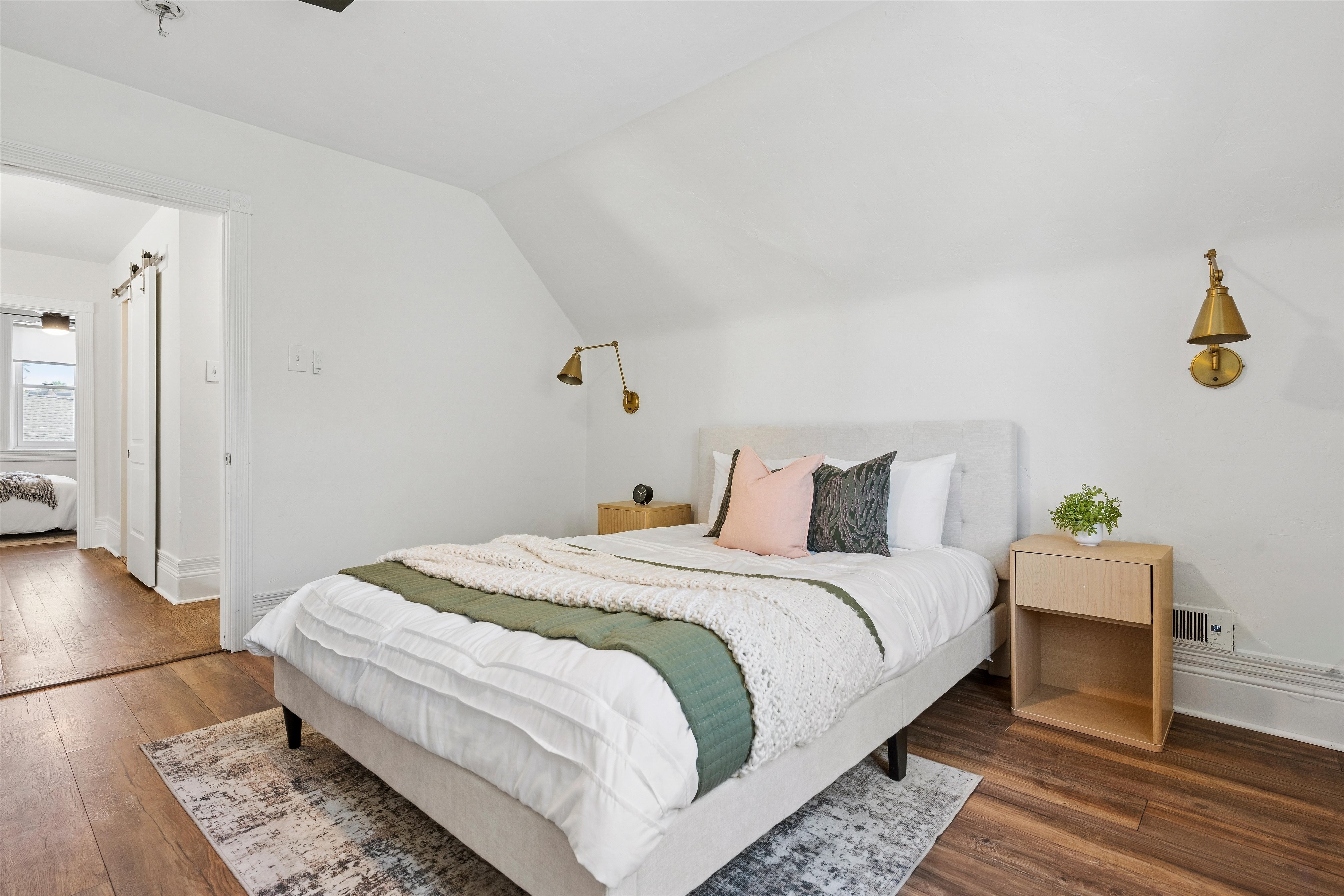  Seamlessly blends historic charm with modern living - 物件實景
