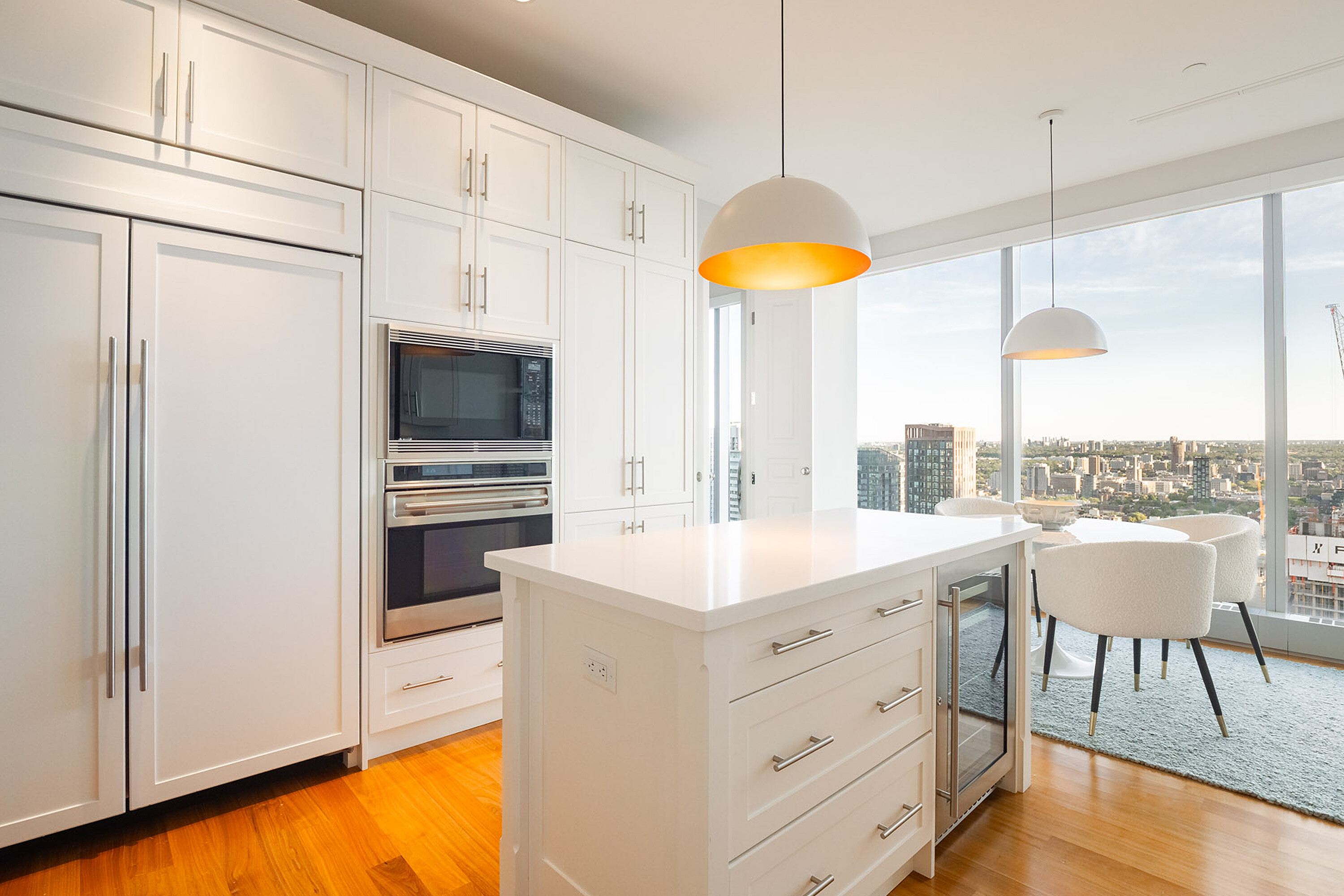  Fully Furnished Two Bedroom - 物件實景
