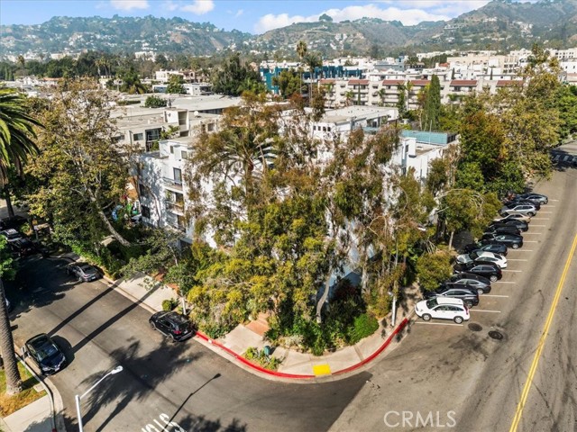 West Hollywood, California, 90046, United States, 2 Bedrooms Bedrooms, ,2 BathroomsBathrooms,Residential,For Sale,1992442