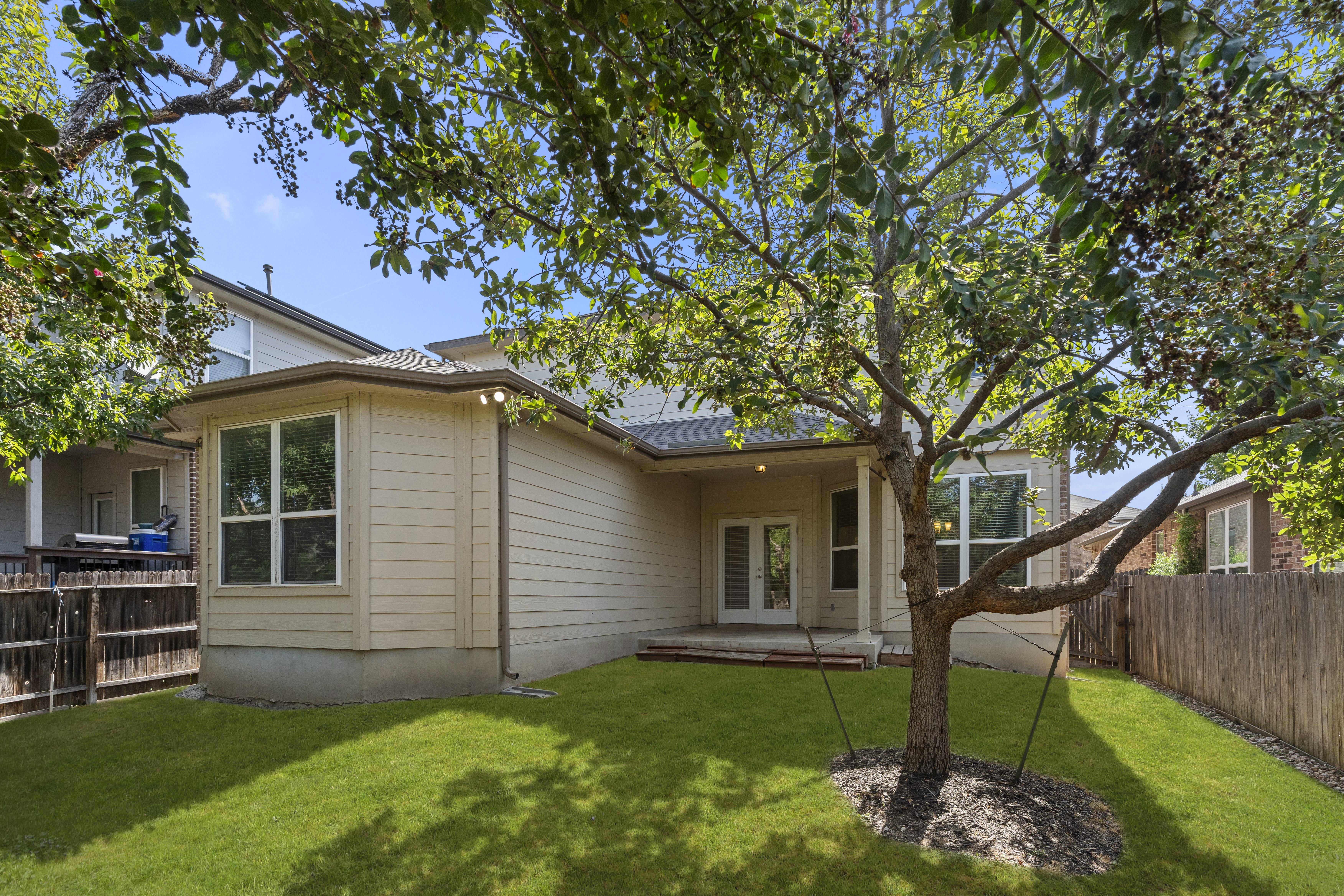  Spacious Five-Bedroom Home in Alamo Ranch - 物件實景