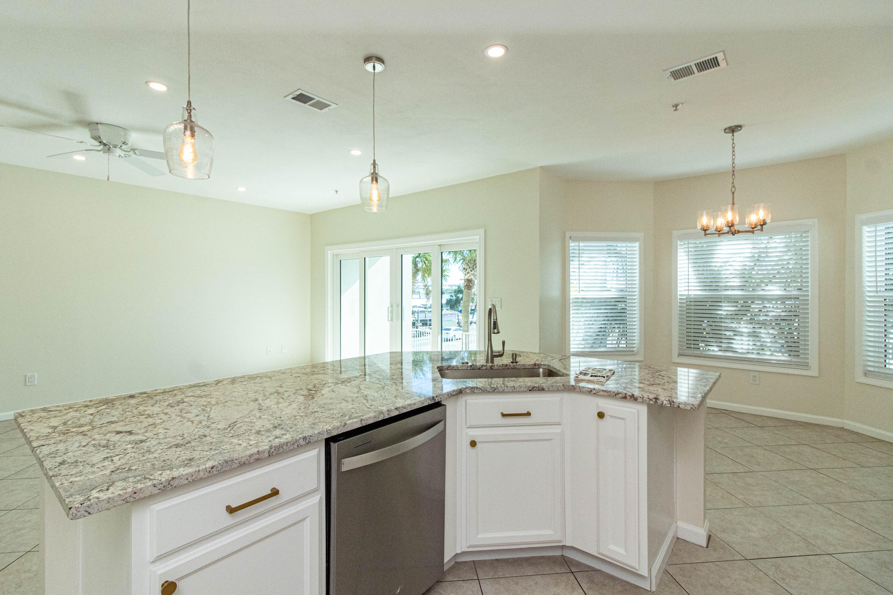 212 Harbor Boulevard Unit 102, Destin, Florida, 32541, United States, 2 Bedrooms Bedrooms, ,2 BathroomsBathrooms,Residential,For Sale,212 Harbor Boulevard Unit 102,1658539