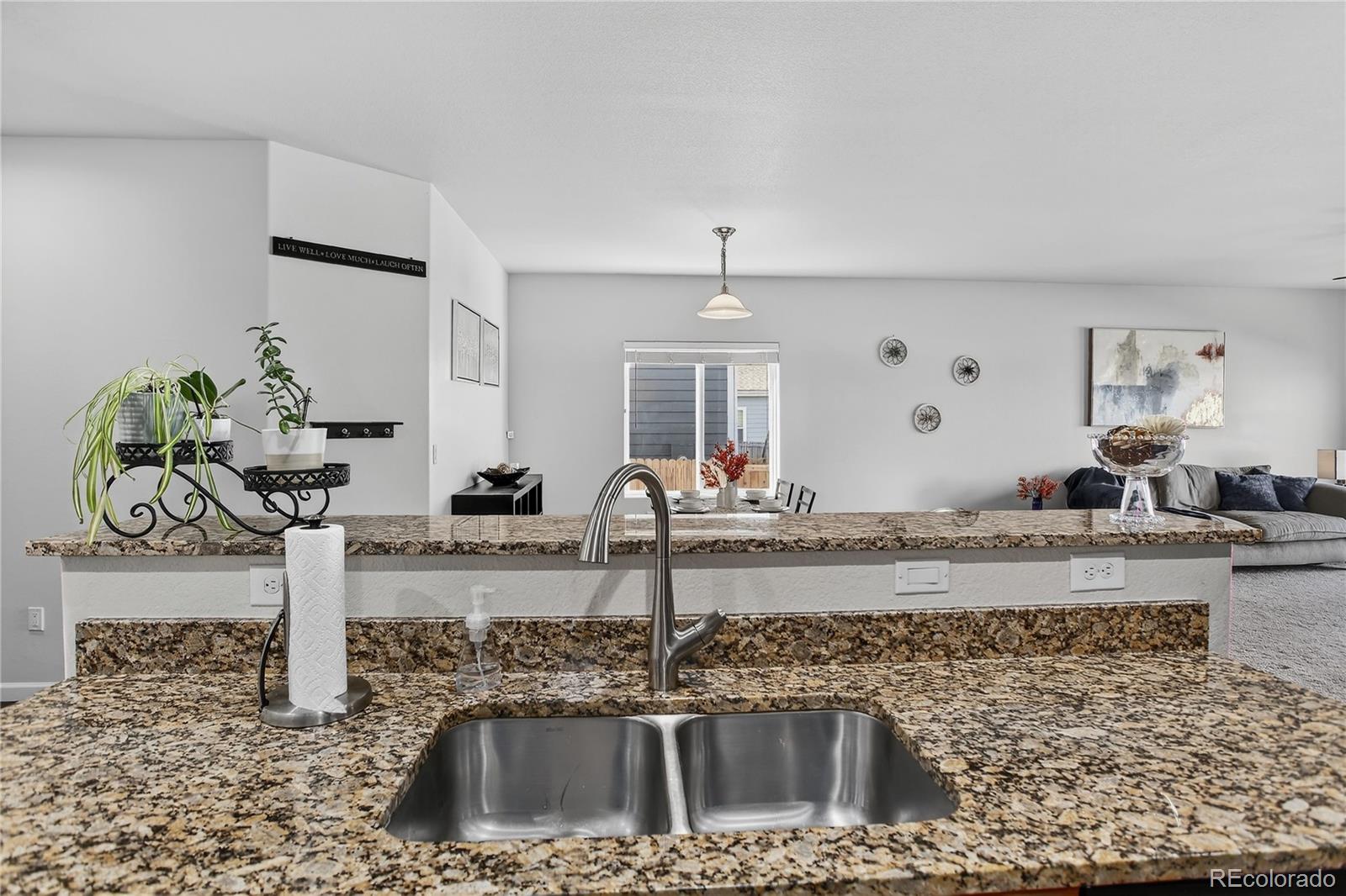 Dacono, Colorado, 80514, United States, 3 Bedrooms Bedrooms, ,2 BathroomsBathrooms,Residential,For Sale,1939654