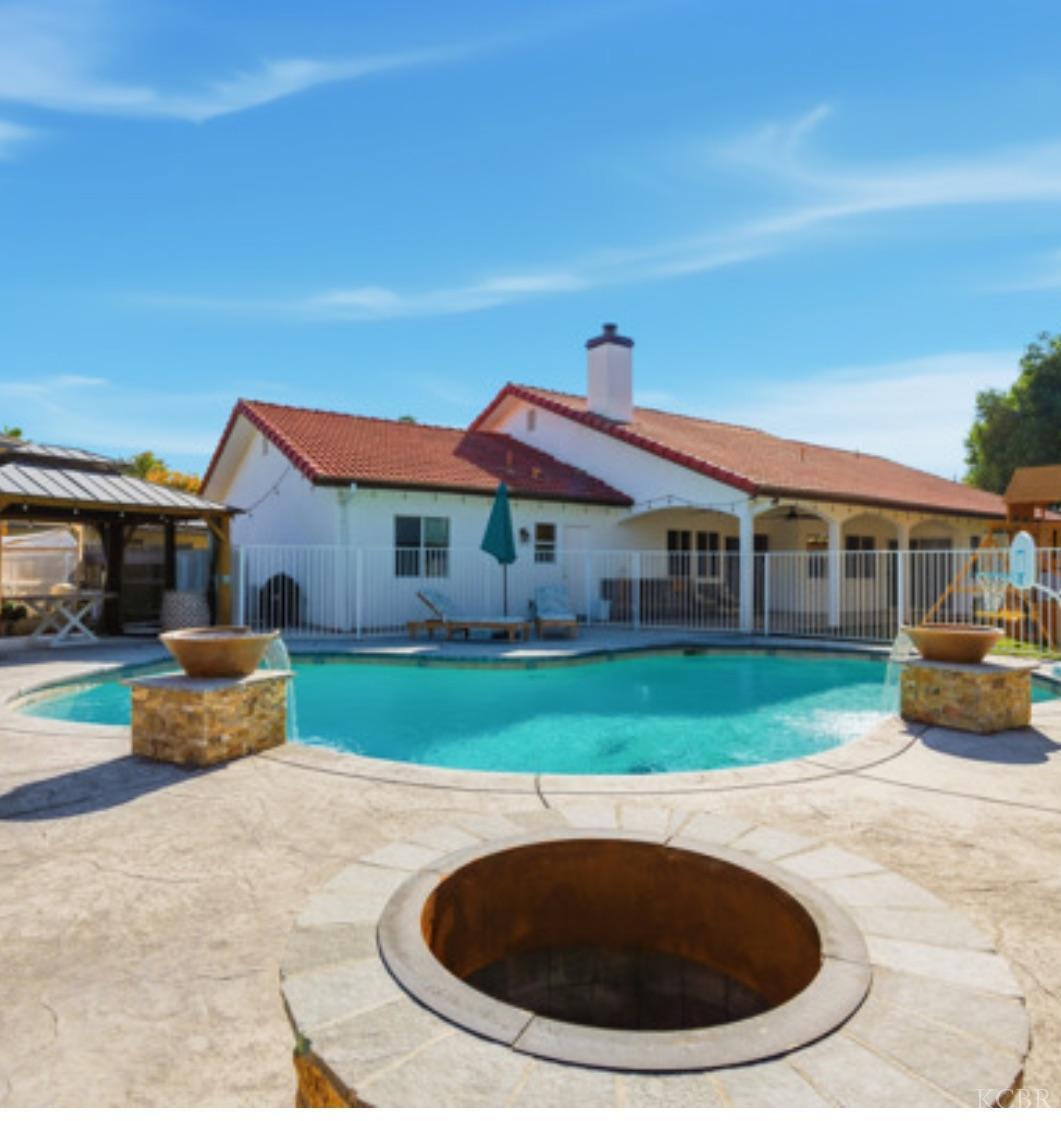 Hanford, California, 93230, United States, 4 Bedrooms Bedrooms, ,2 BathroomsBathrooms,Residential,For Sale,1976494