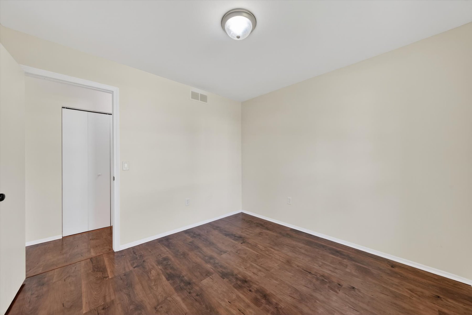  Walled Lake - 物件實景