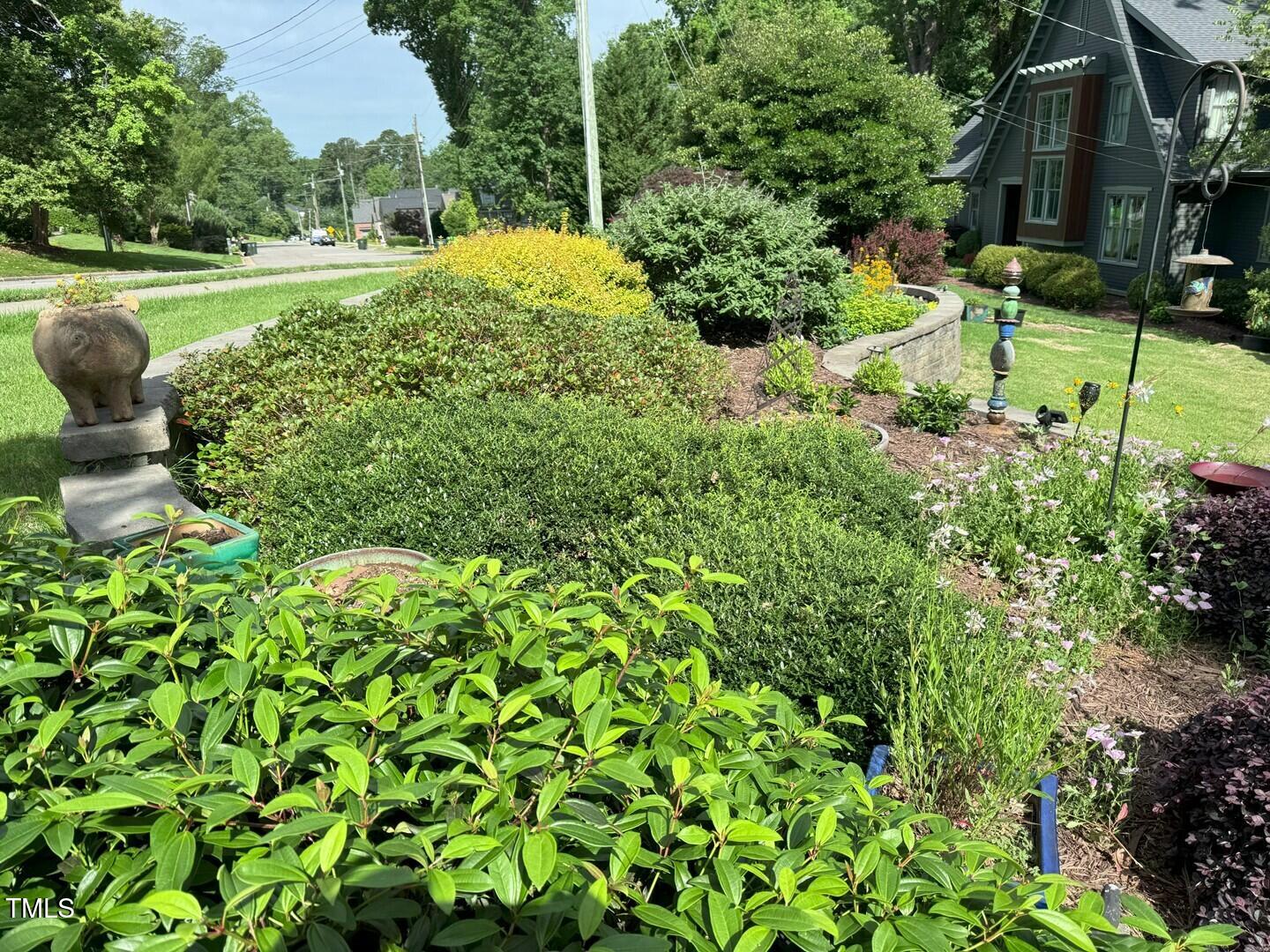 Raleigh, North Carolina, 27609, United States, 3 Bedrooms Bedrooms, ,2 BathroomsBathrooms,Residential,For Sale,1826657