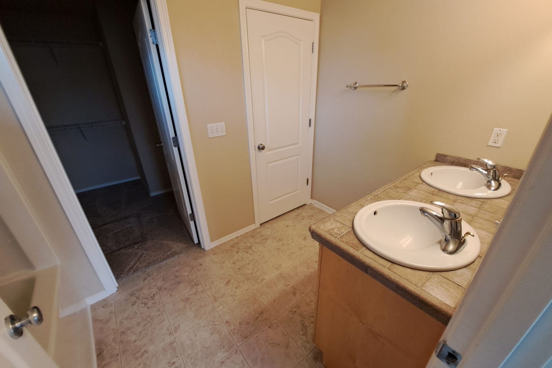  2465 NE 7th Lane Redmond, OR 97756 - 物件實景