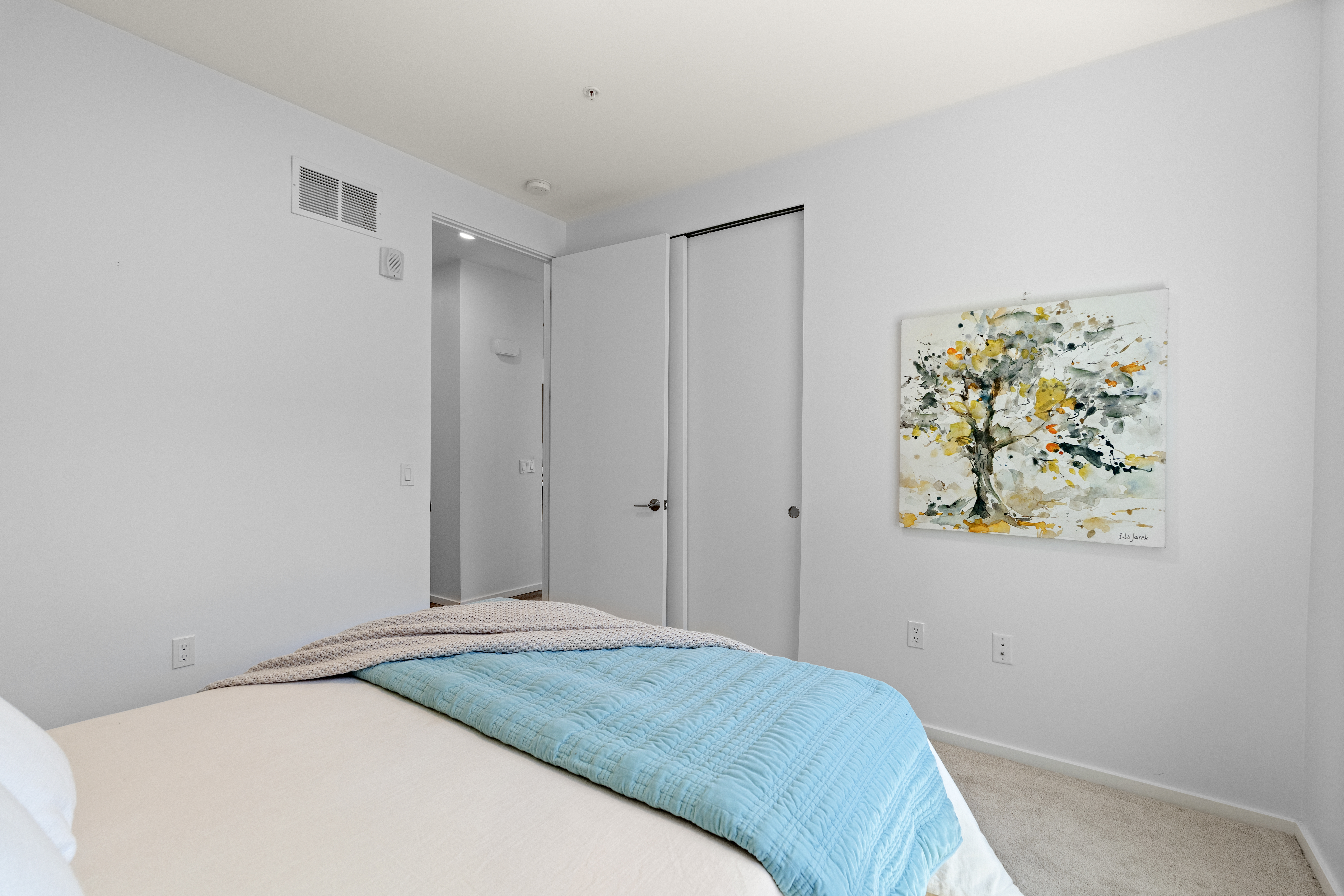  Experience Elevated Mountain Living in This Premier Evergreen Condo - 物件實景