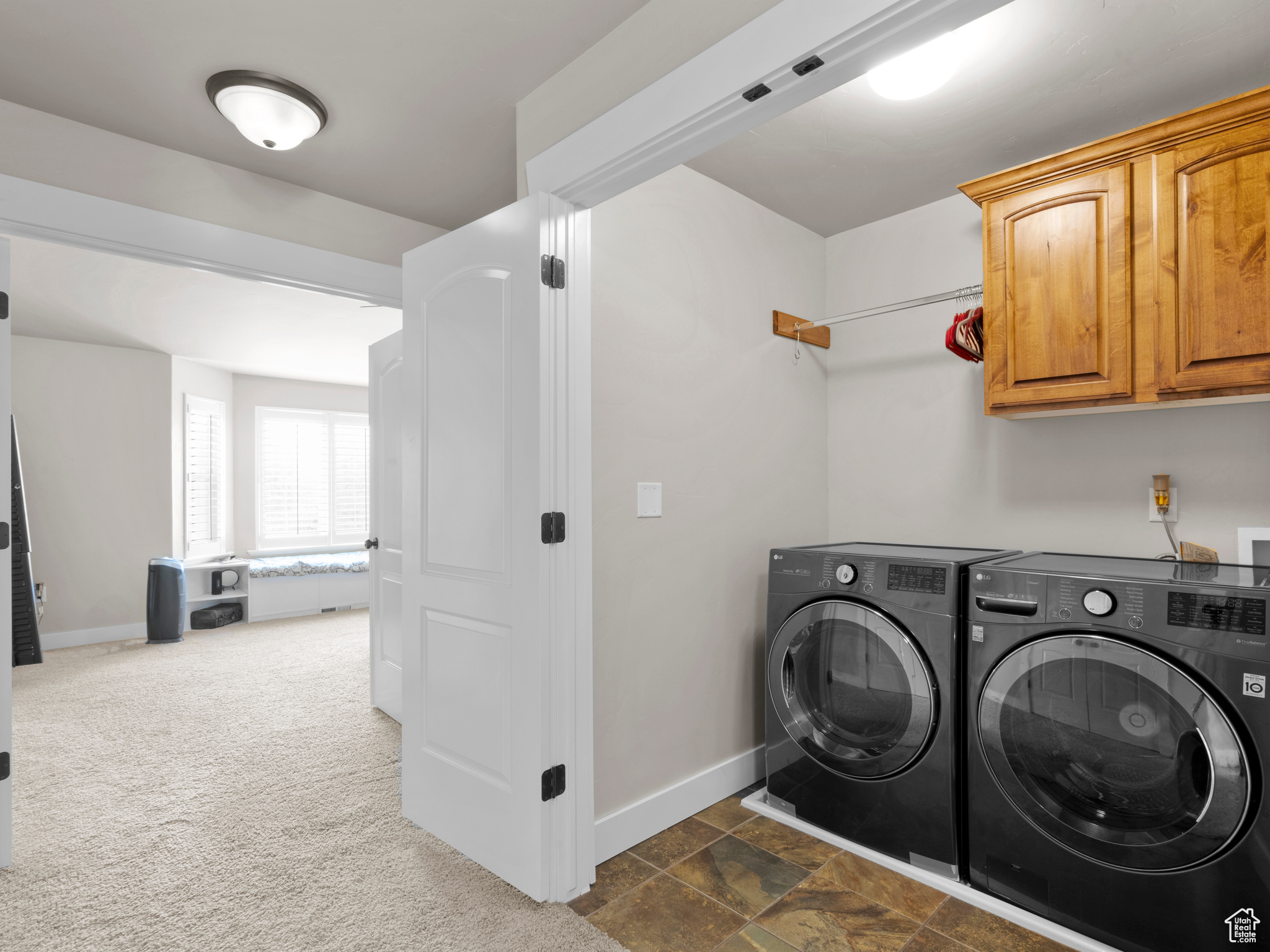 Salt Lake City, Utah, 84117, United States, 3 Bedrooms Bedrooms, ,4 BathroomsBathrooms,Residential,For Sale,1795285